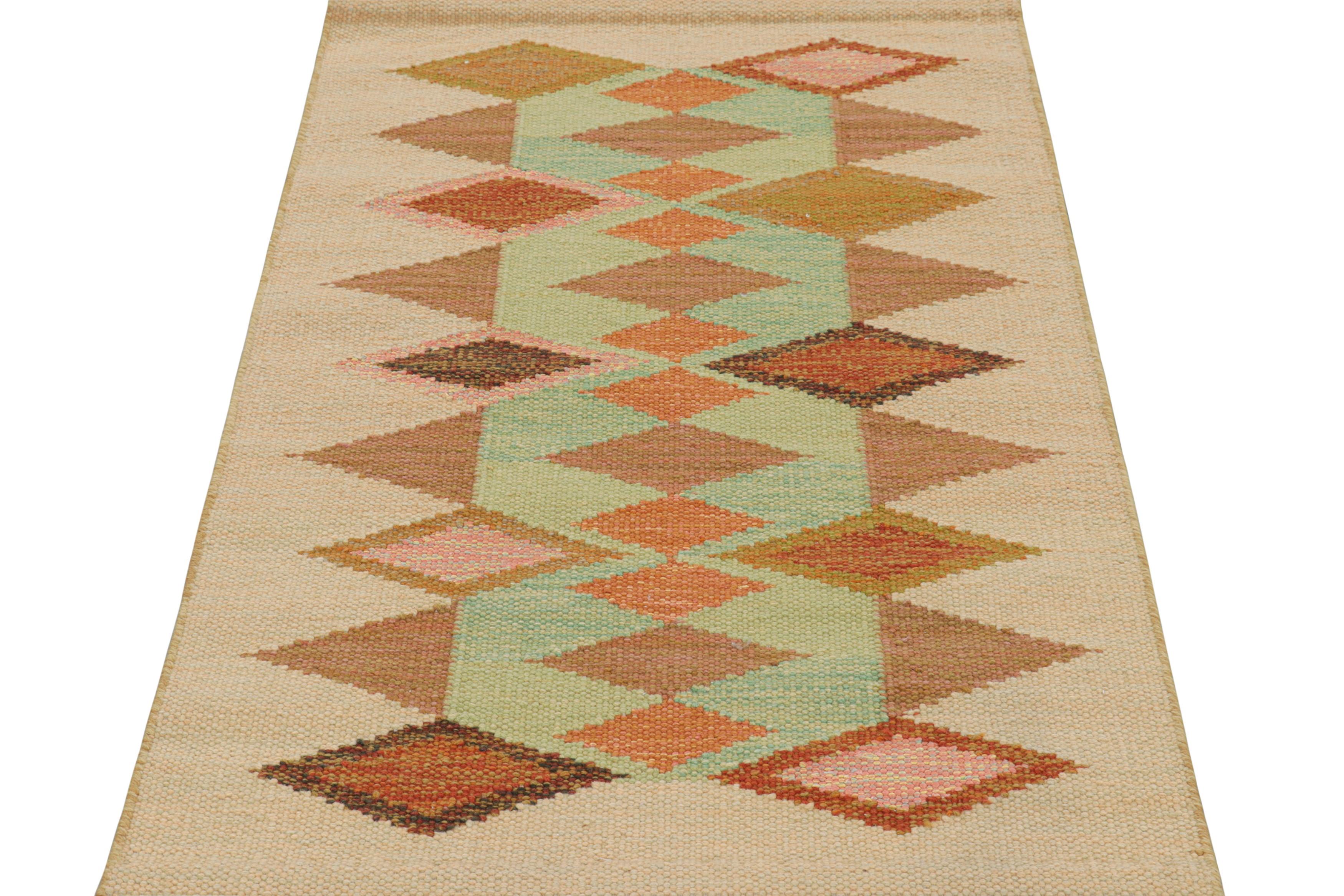 Alfombra de estilo escandinavo Rug & Kilim en estampado geométrico beige, verde y azul Indio en venta