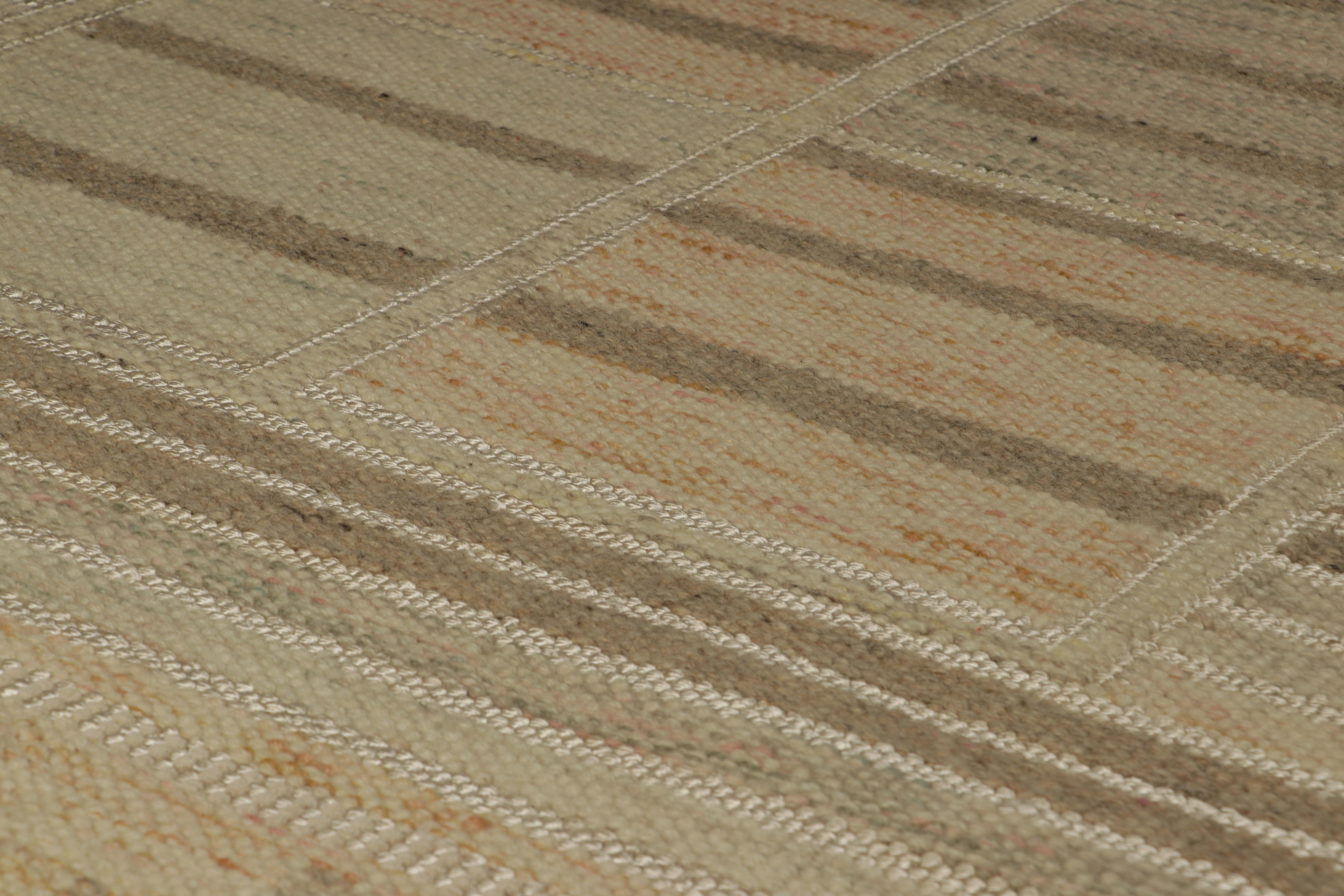 Issu d'une nouvelle collection passionnante de pièces en format cadeau, ce tapis d'appoint 3x5 de style suédois est un nouvel ajout audacieux à la Collectional Scandinavian de Rug & Kilim. Tissé à la main dans un tissage plat en laine avec également