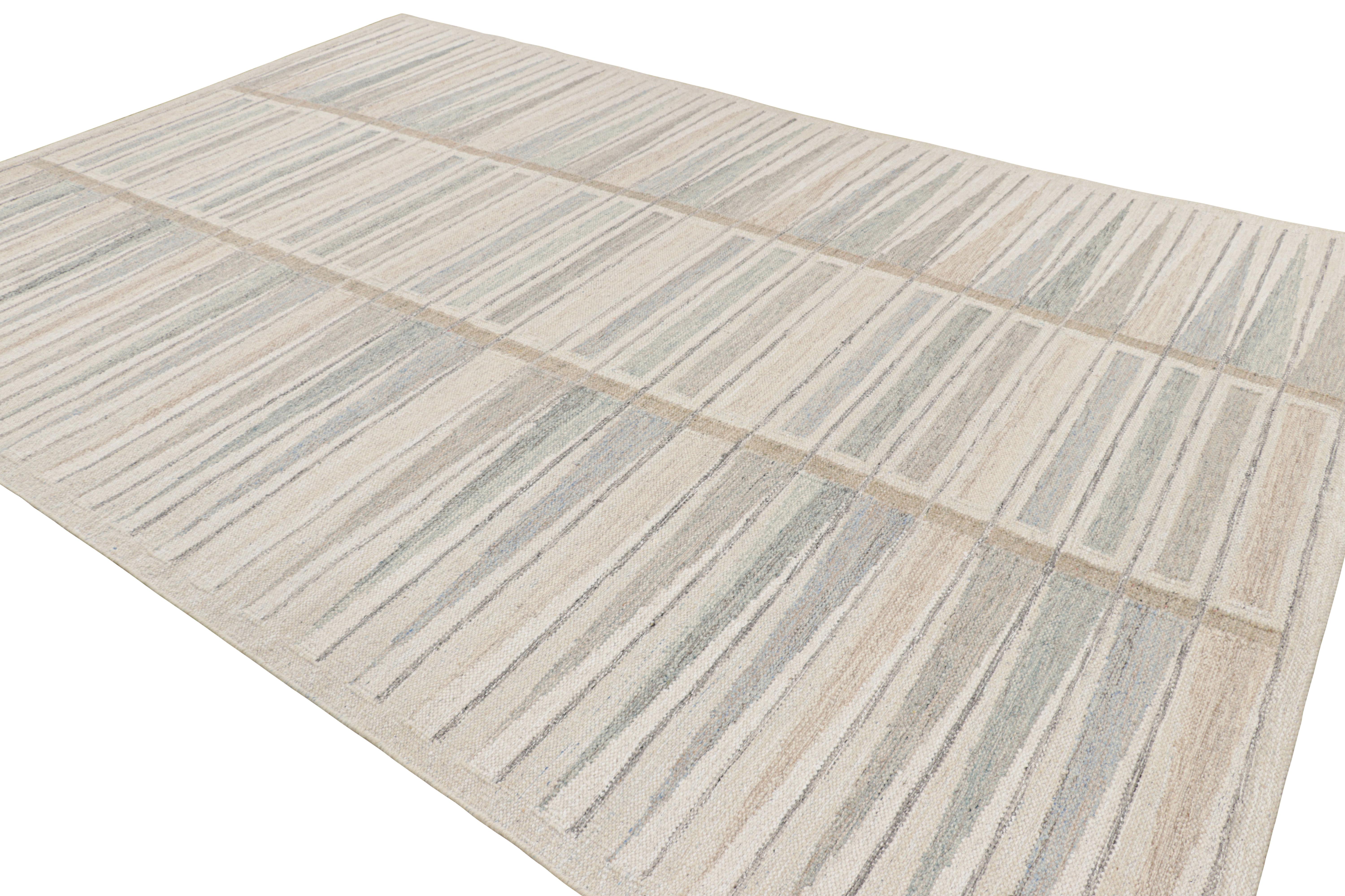 Indien Rug & Kilim's Scandinavian Style Rug in Beige with Colorful Geometric Patterns (tapis de style scandinave en beige avec des motifs géométriques colorés) en vente