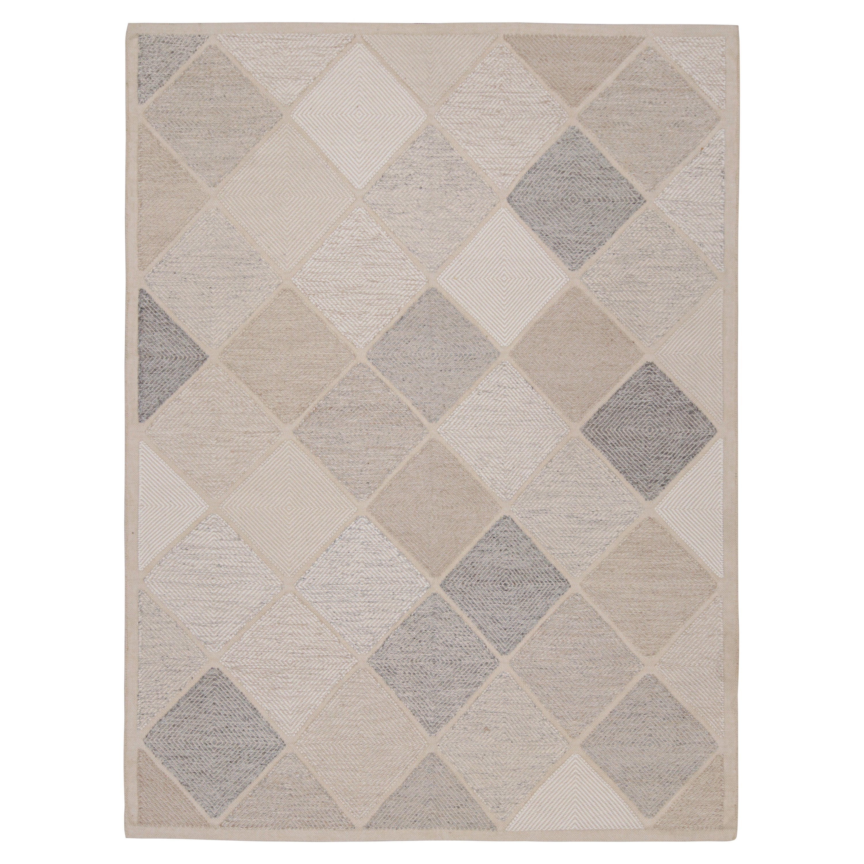 Tapis de style scandinave beige à motifs de losanges de Rug & Kilim