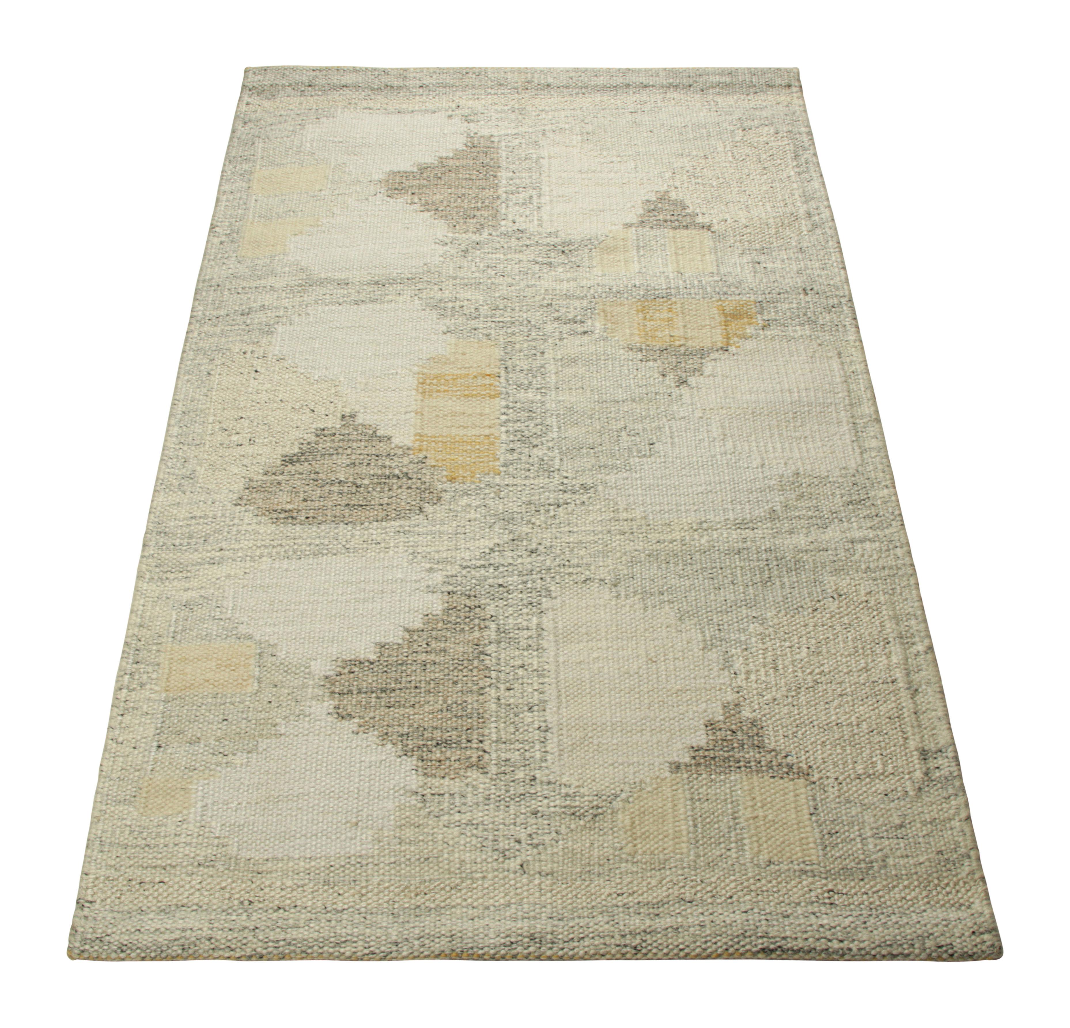 Tessuto a mano Tappeto in stile scandinavo Rug & Kilim in blu e beige, con motivi geometrici in vendita