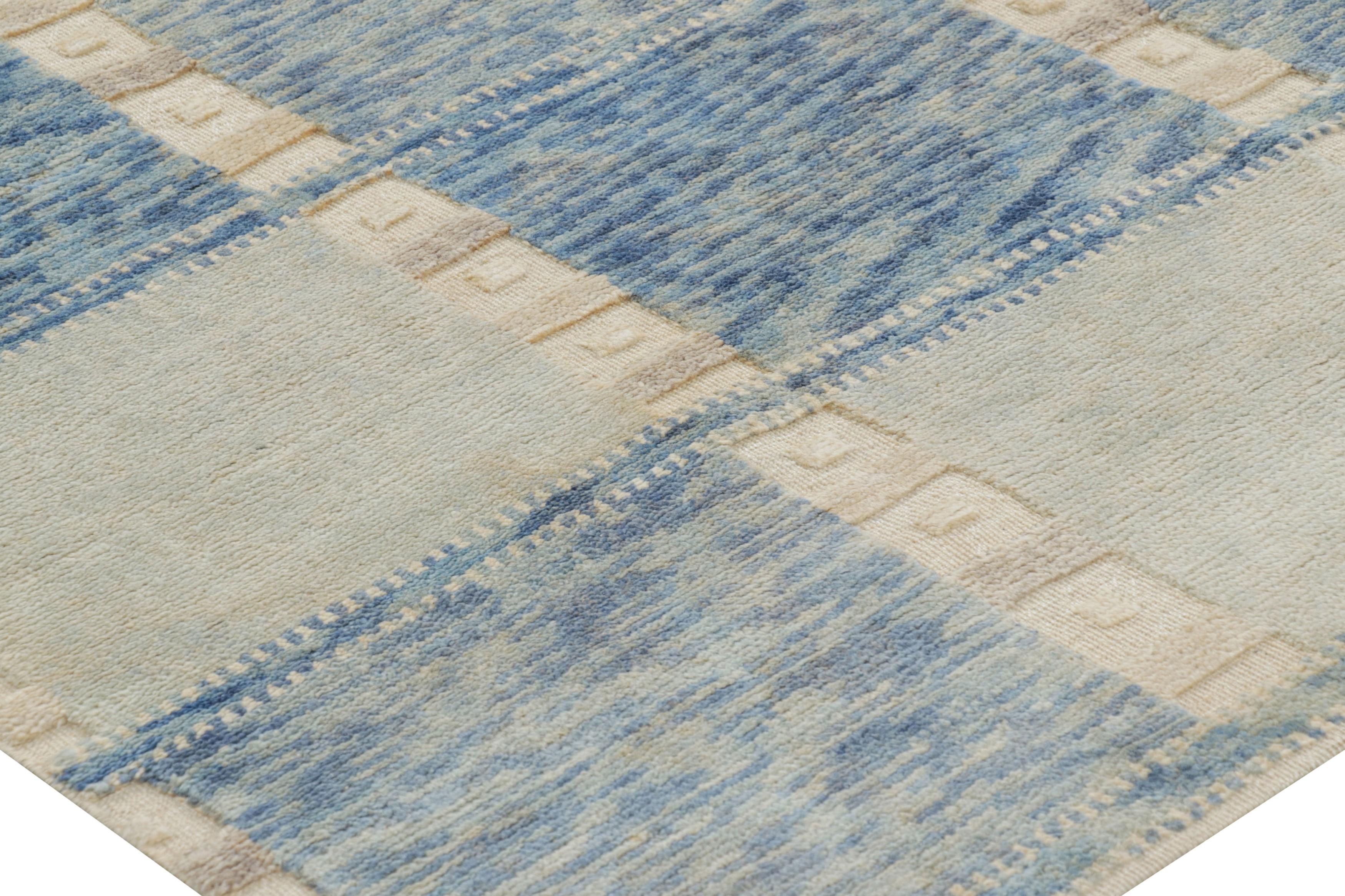 Modern Rug & Kilim’s Scandinavian Style Rug in Blue and Cream with Geometric Patterns For Sale
