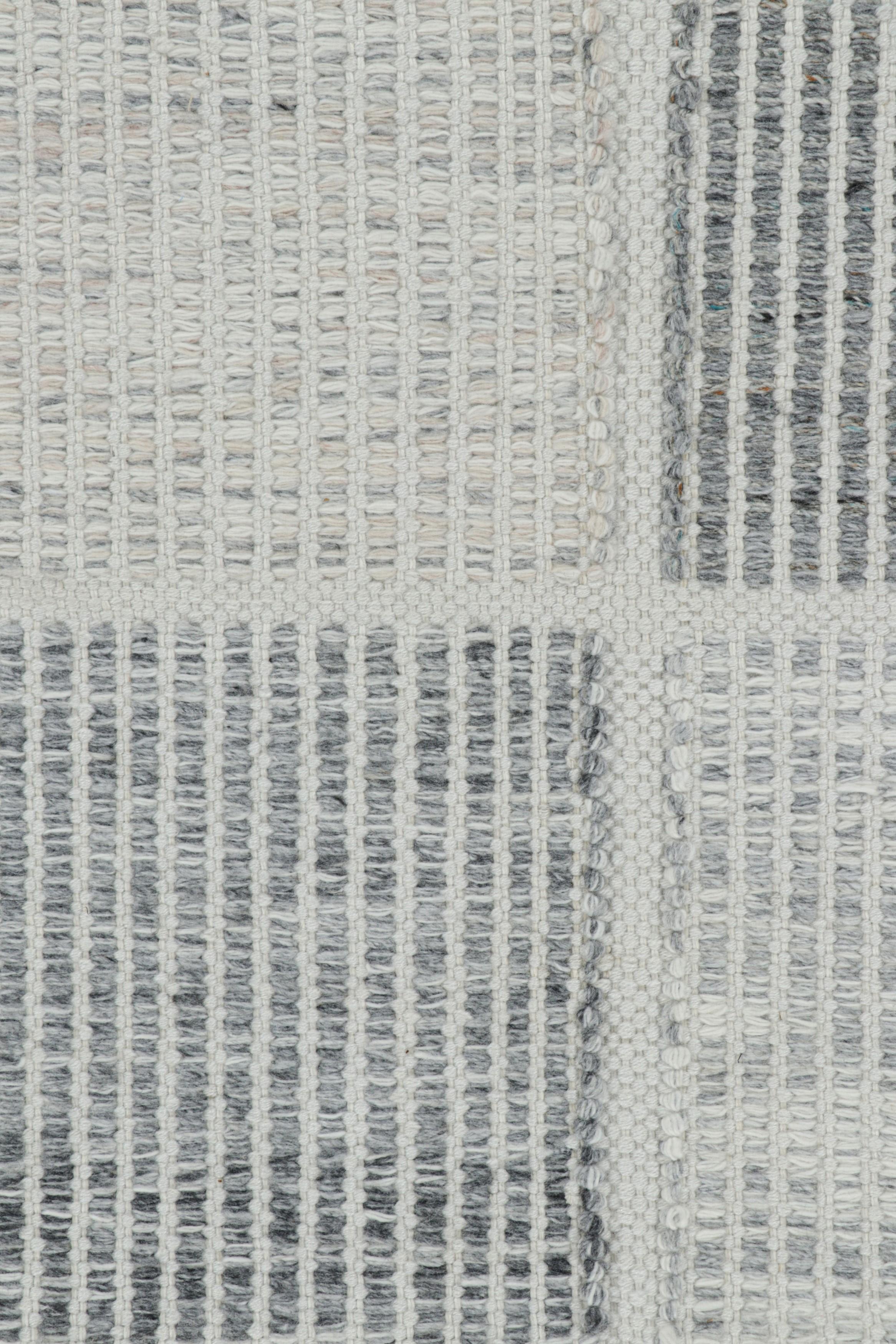 Modern Rug & Kilim’s Scandinavian Style Rug in Blue and Gray with Geometric Patterns For Sale