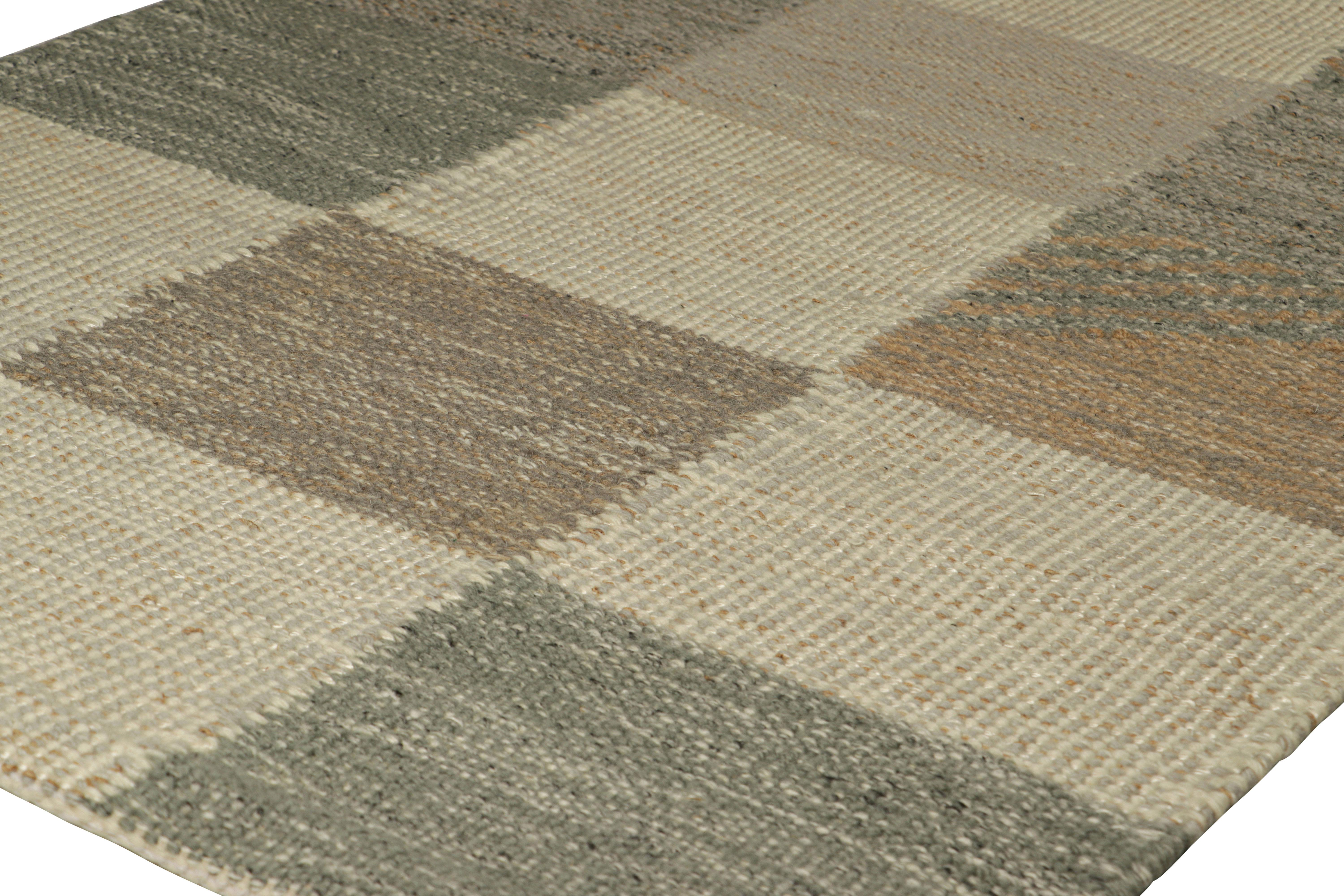 Rug & Kilim's Teppich im skandinavischen Stil in Blau und Grau mit geometrischen Mustern (Moderne) im Angebot