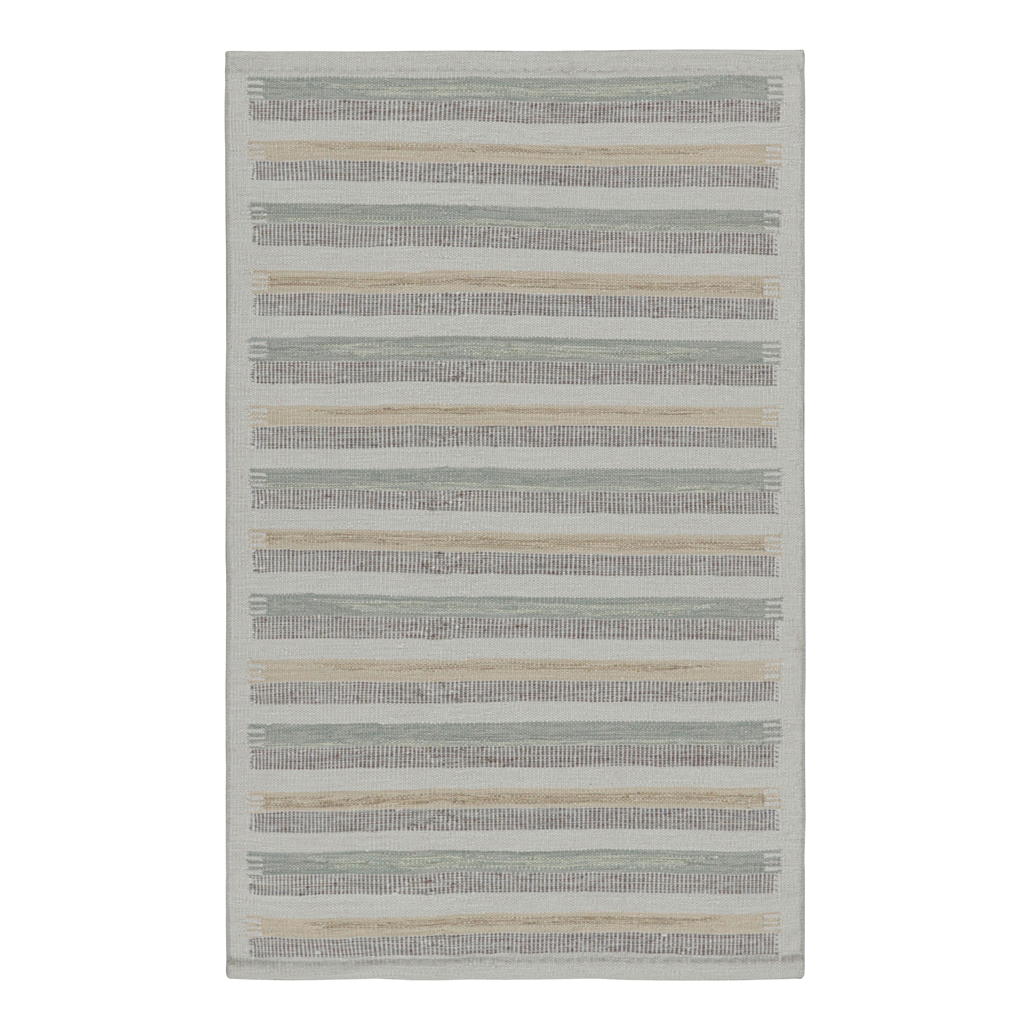 Tappeto in stile scandinavo Rug & Kilim in blu e grigio con strisce geometriche in vendita