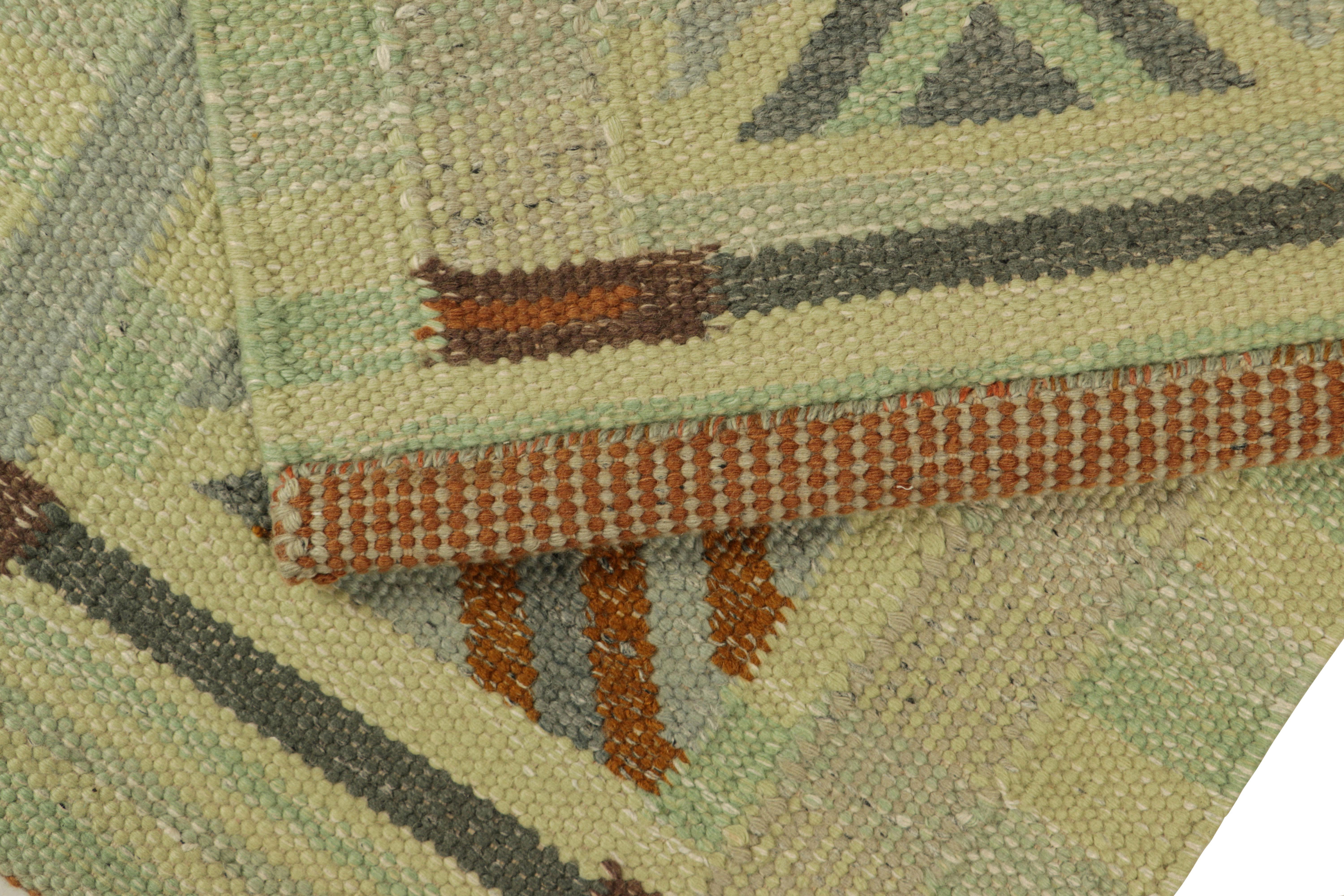 Rug & Kilim's Teppich im skandinavischen Stil in Blautönen mit geometrischen Mustern (Wolle) im Angebot