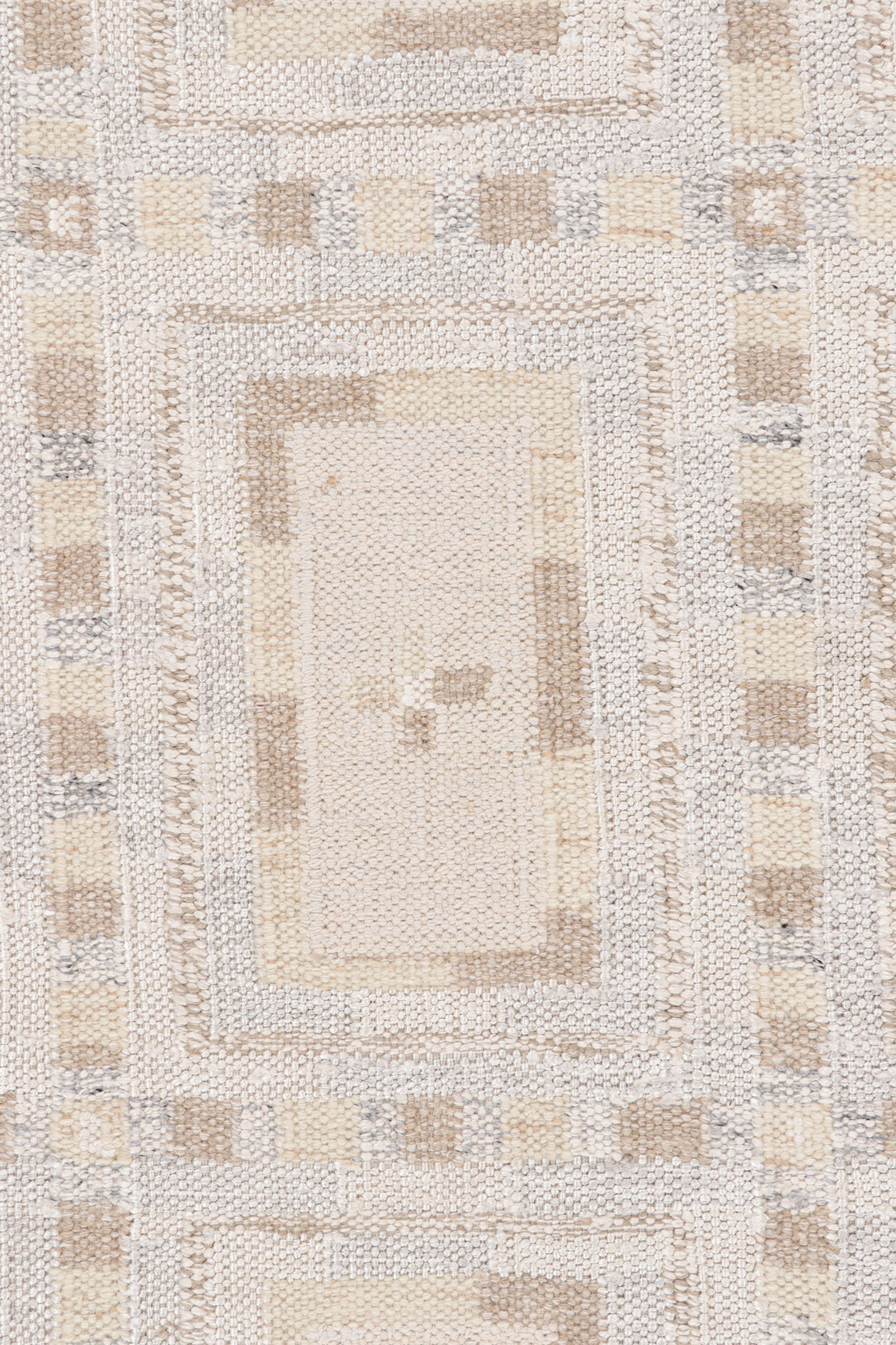 Rug & Kilim's Teppich im skandinavischen Stil in Blau mit bunten geometrischen Mustern im Zustand „Neu“ im Angebot in Long Island City, NY