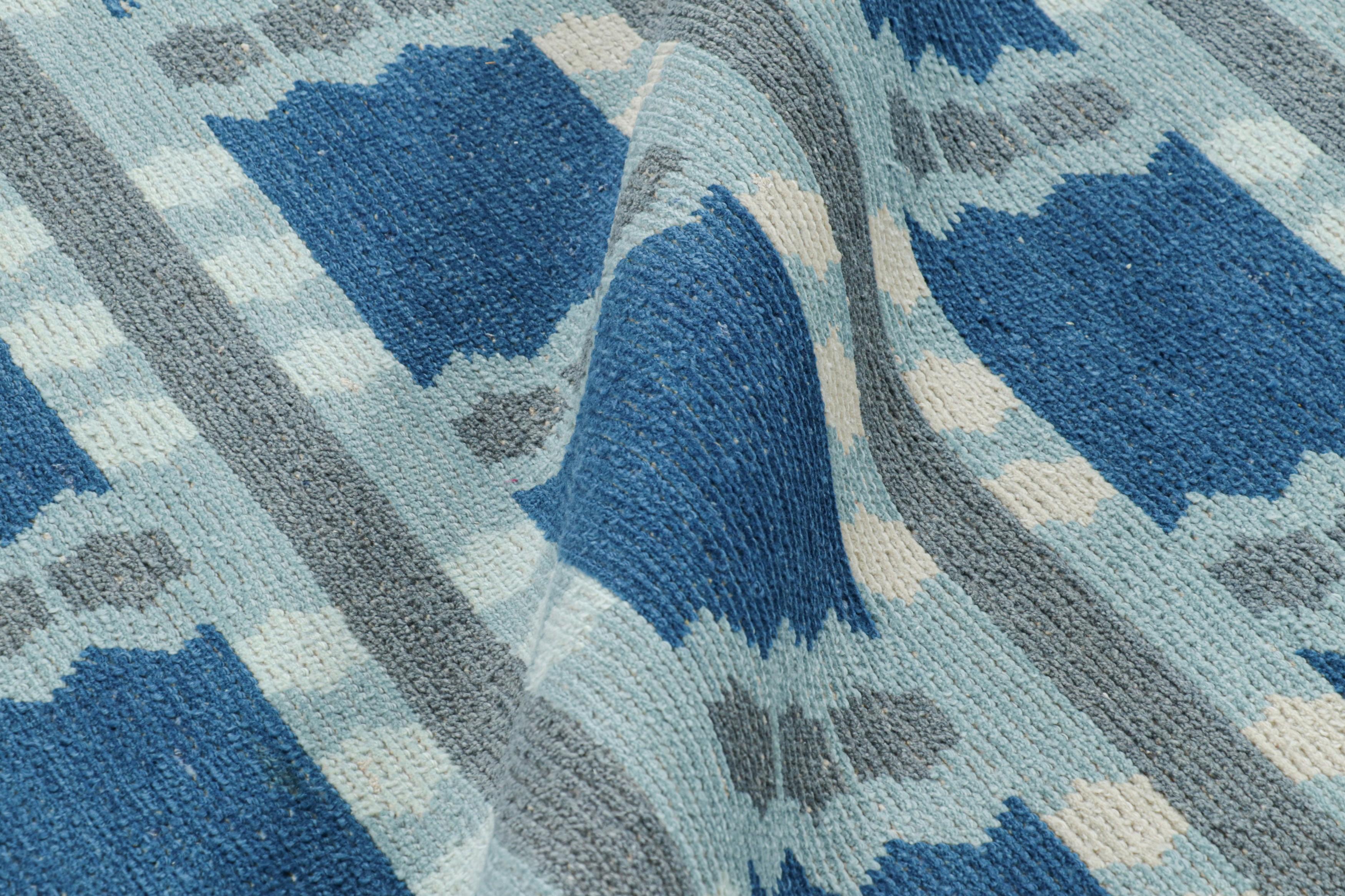 Contemporary Rug & Kilim’s Scandinavian Style Rug in Blue with Geometric Pattern For Sale