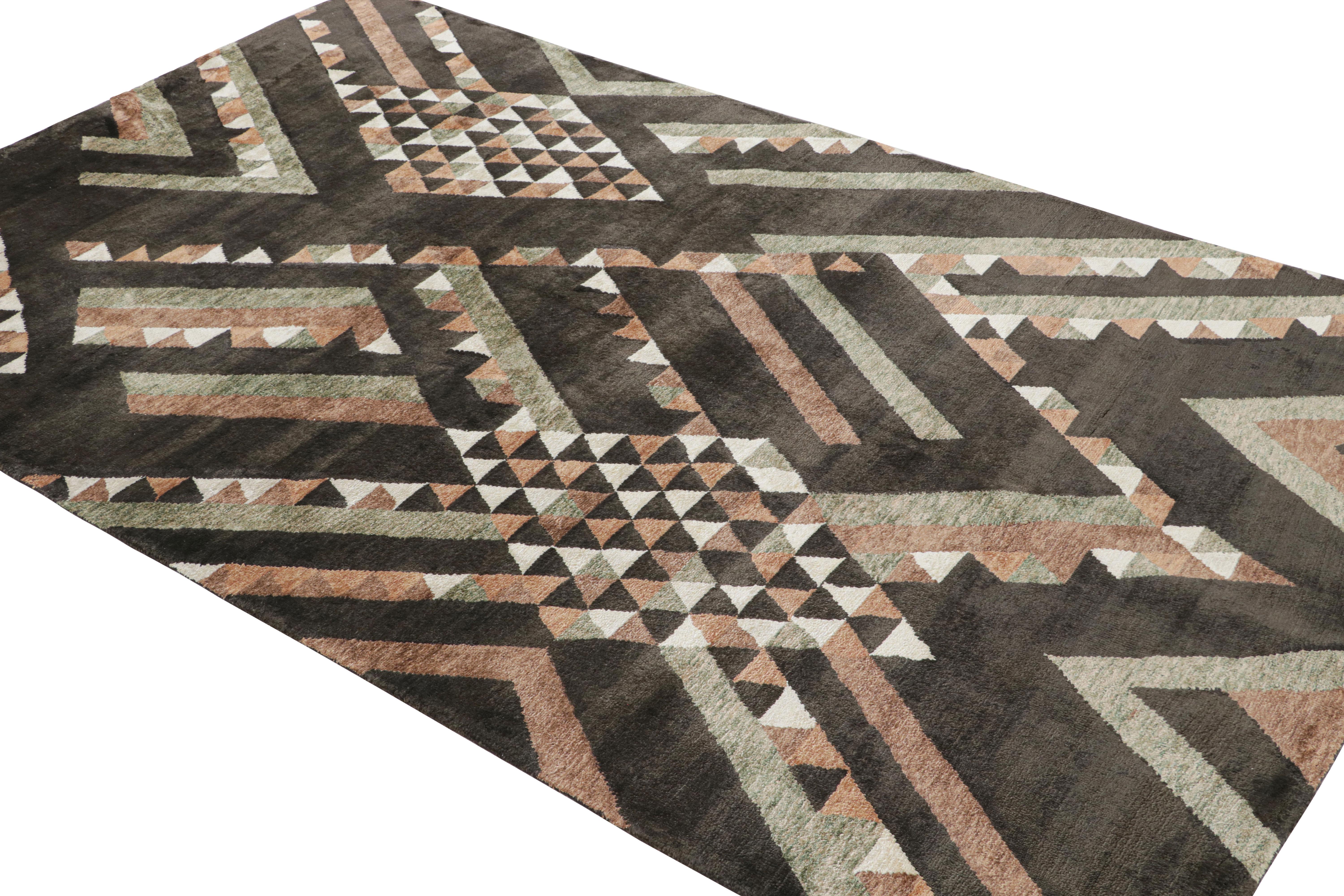 Un ajout unique de 6 x 9 aux sélections de poils de la collection Scandinavian primée de Rug & Kilim, une célébration du modernisme suédois avec une nouvelle géométrie à grande échelle et des coloris vintage passionnants comme ceux de leurs