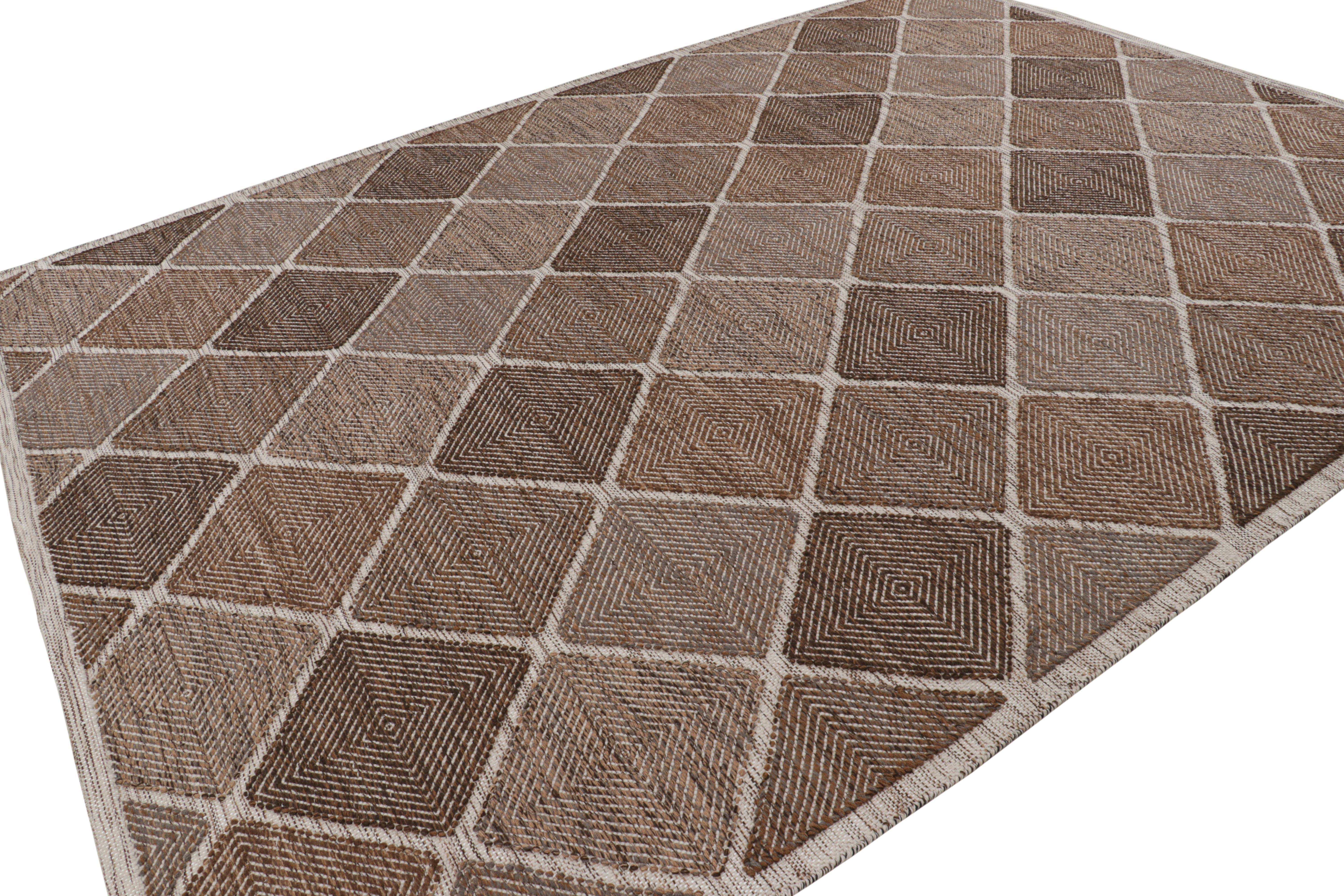 Rug & Kilim's Teppich im skandinavischen Stil in Brown-Tönen mit Rautenmustern (Indisch) im Angebot
