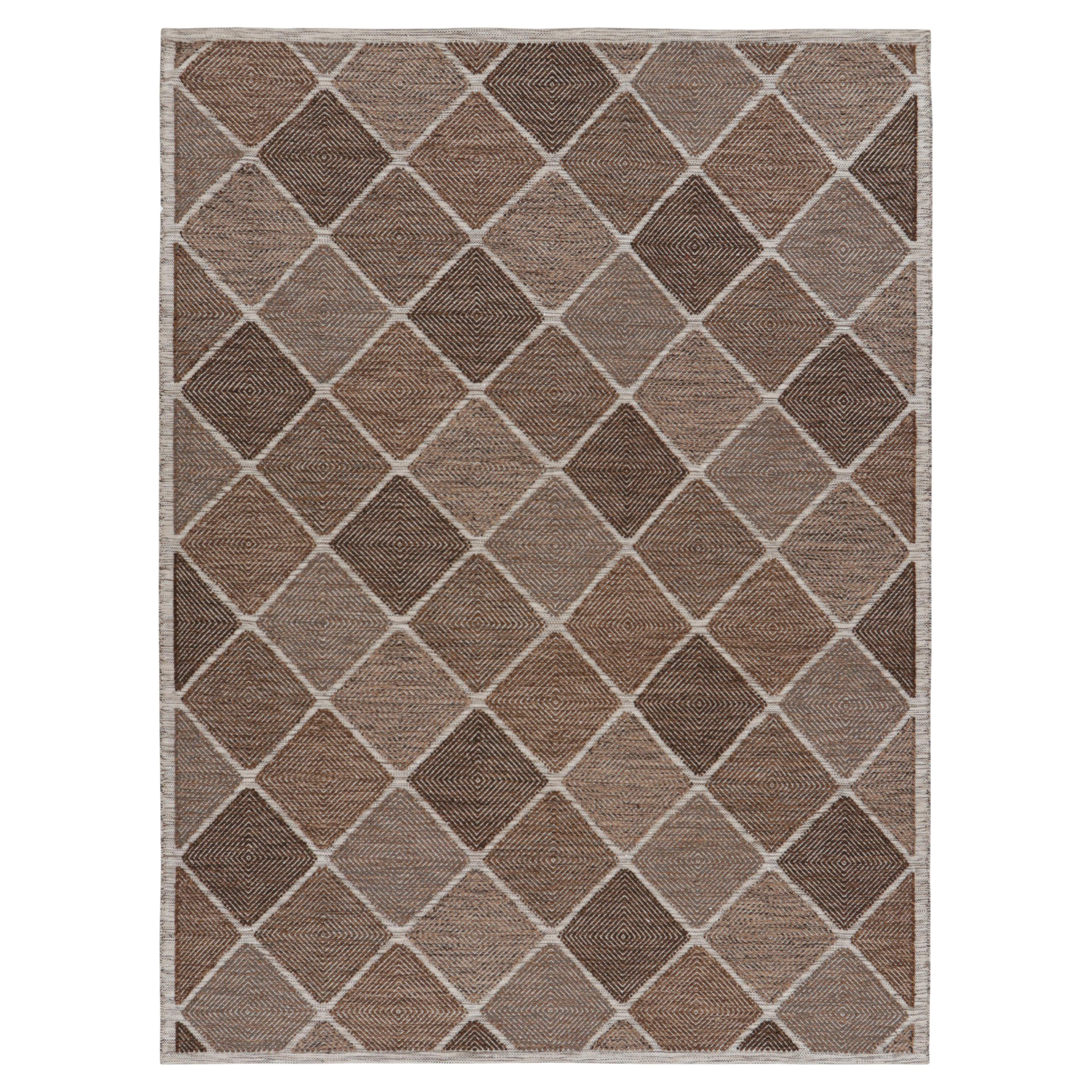 Rug & Kilim's Teppich im skandinavischen Stil in Brown-Tönen mit Rautenmustern im Angebot