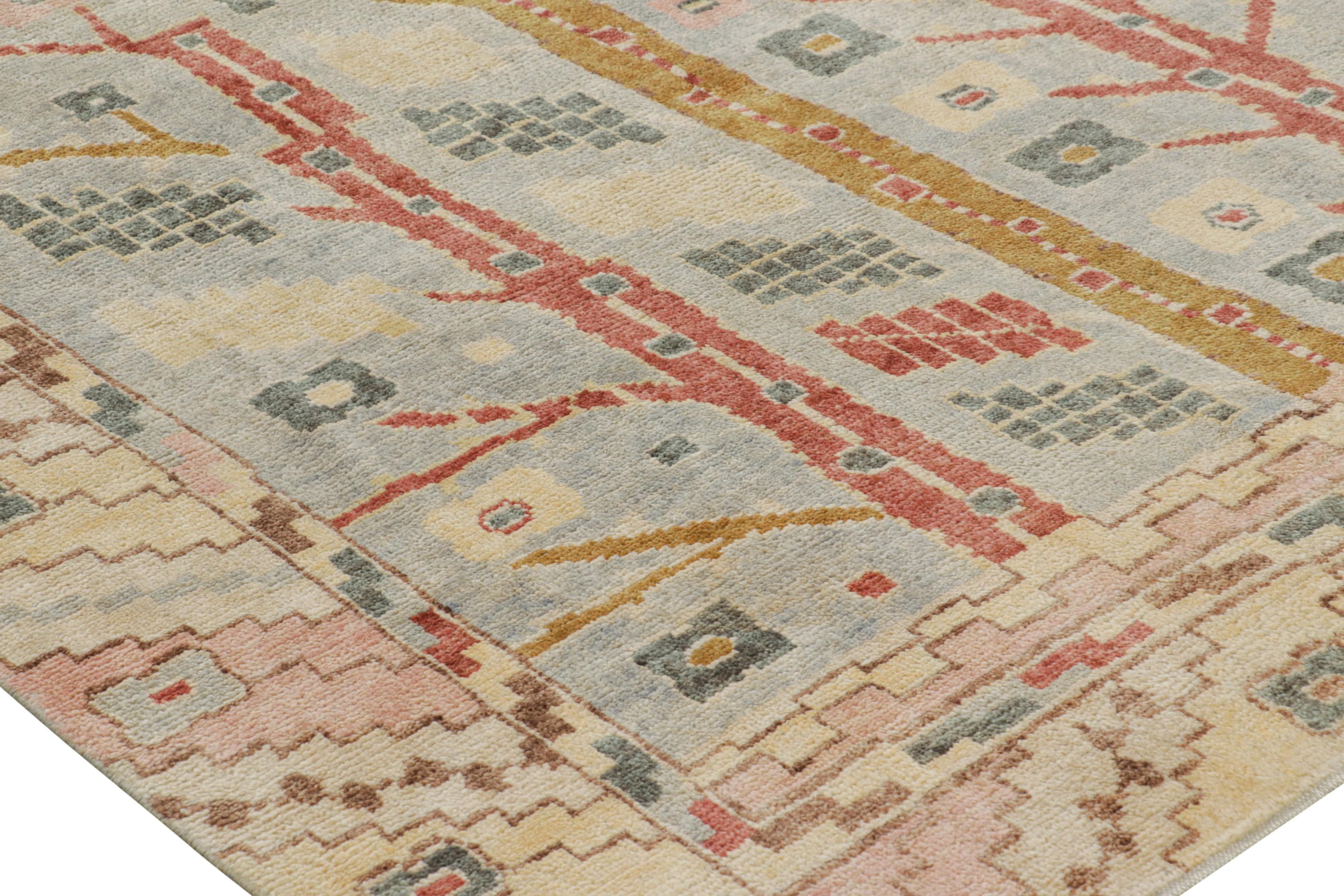 Indien Rug & Kilim's Scandinavian Style Rug in Cream & Ice Blue with Geometric Patterns (tapis de style scandinave à motifs géométriques) en vente