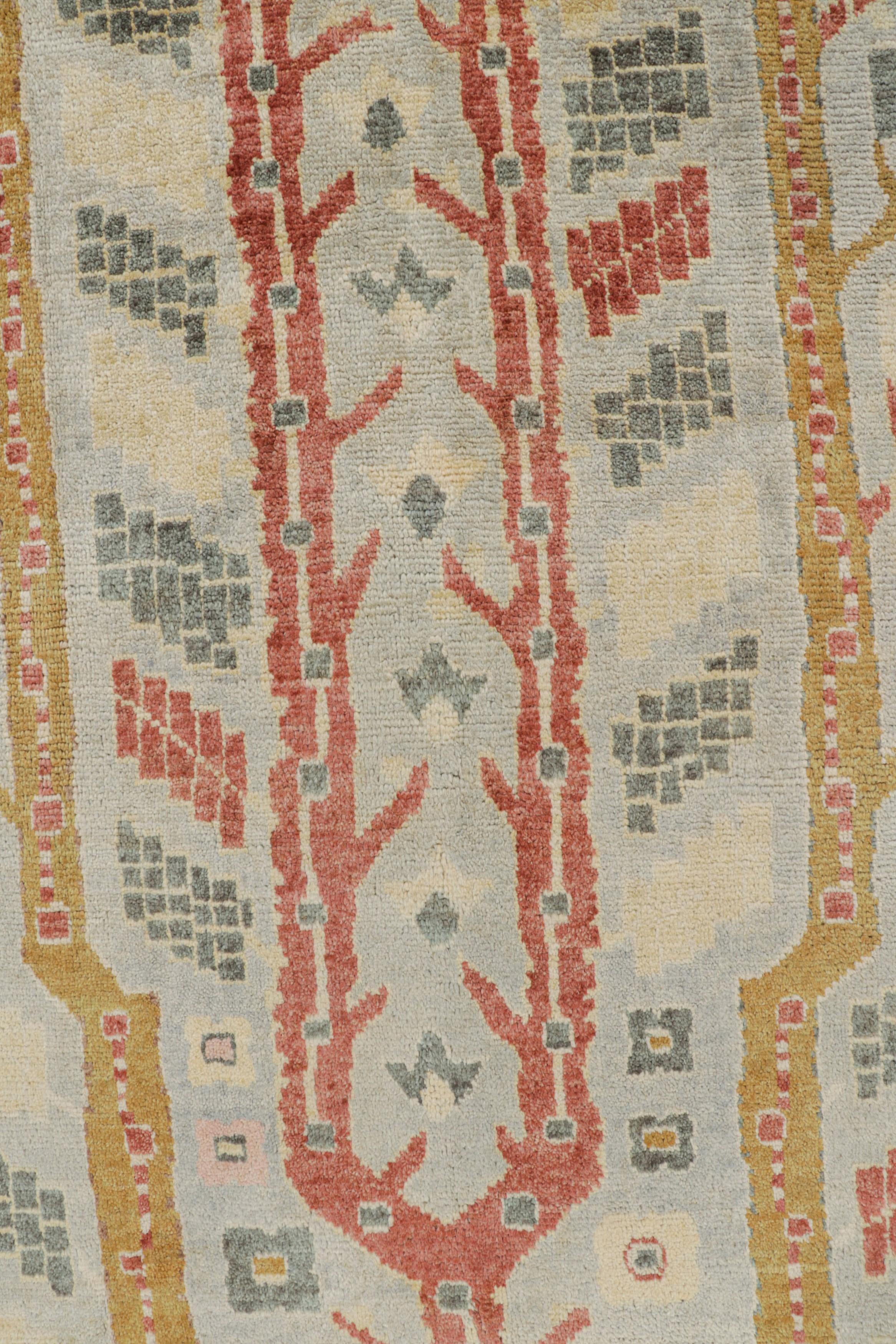 XXIe siècle et contemporain Rug & Kilim's Scandinavian Style Rug in Cream & Ice Blue with Geometric Patterns (tapis de style scandinave à motifs géométriques) en vente
