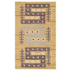 Tapis de style scandinave à motifs géométriques or, gris et Brown de Rug & Kilim