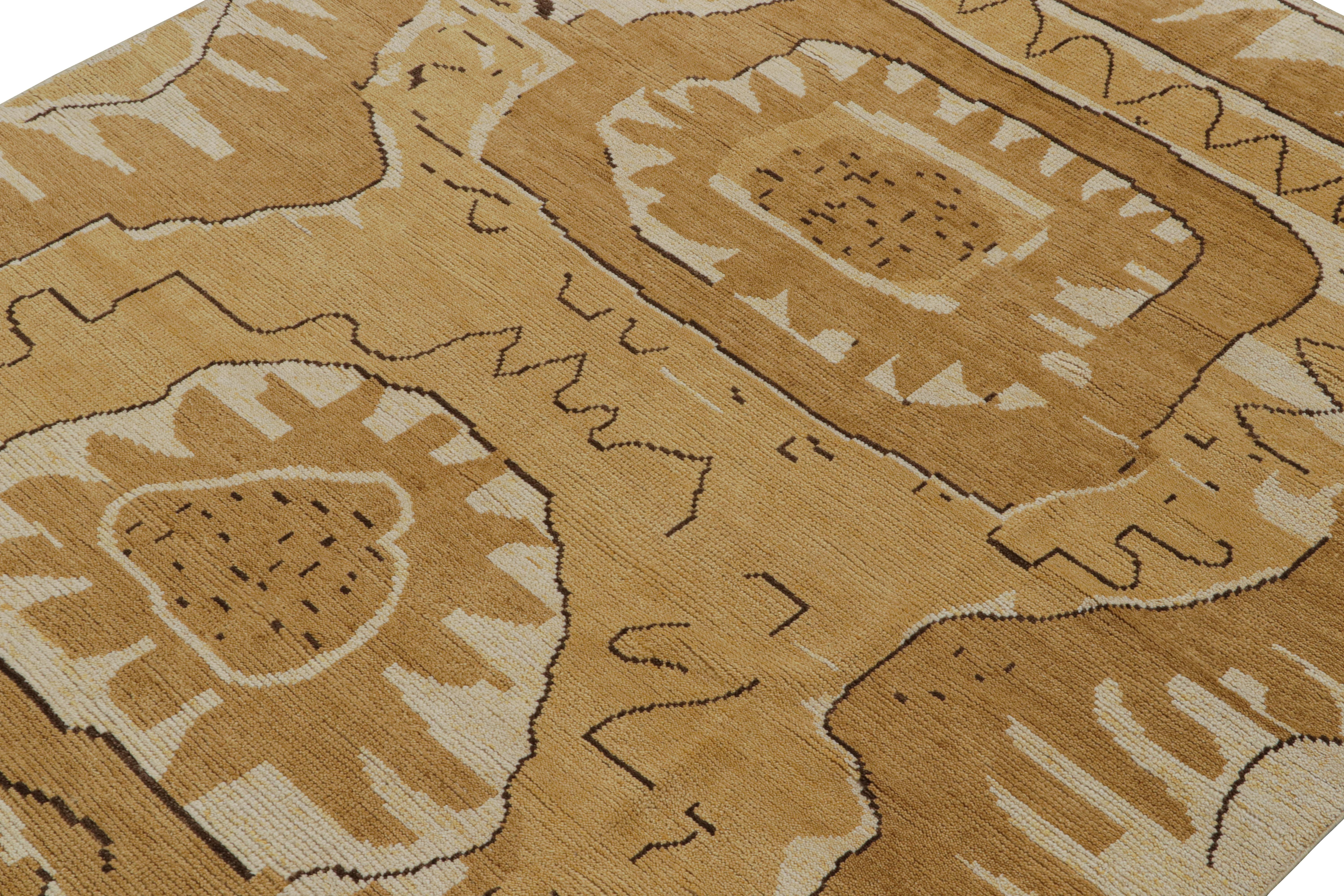 Indiano Tappeto in stile scandinavo Rug & Kilim in oro con motivi geometrici in vendita