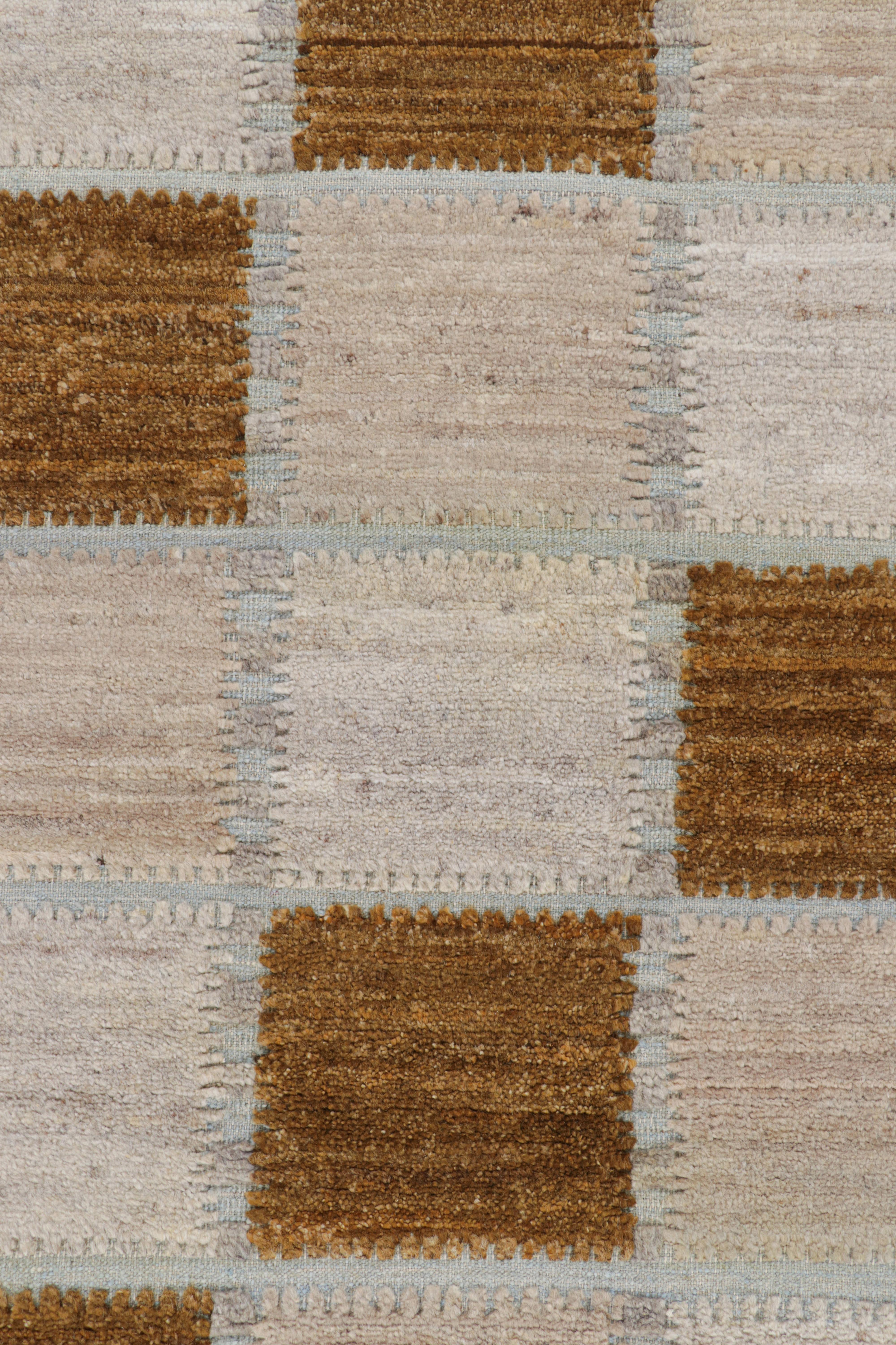 Rug & Kilim’s Scandinavian Style Rug in Gray and Brown Geometric Patterns In New Condition For Sale In Long Island City, NY
