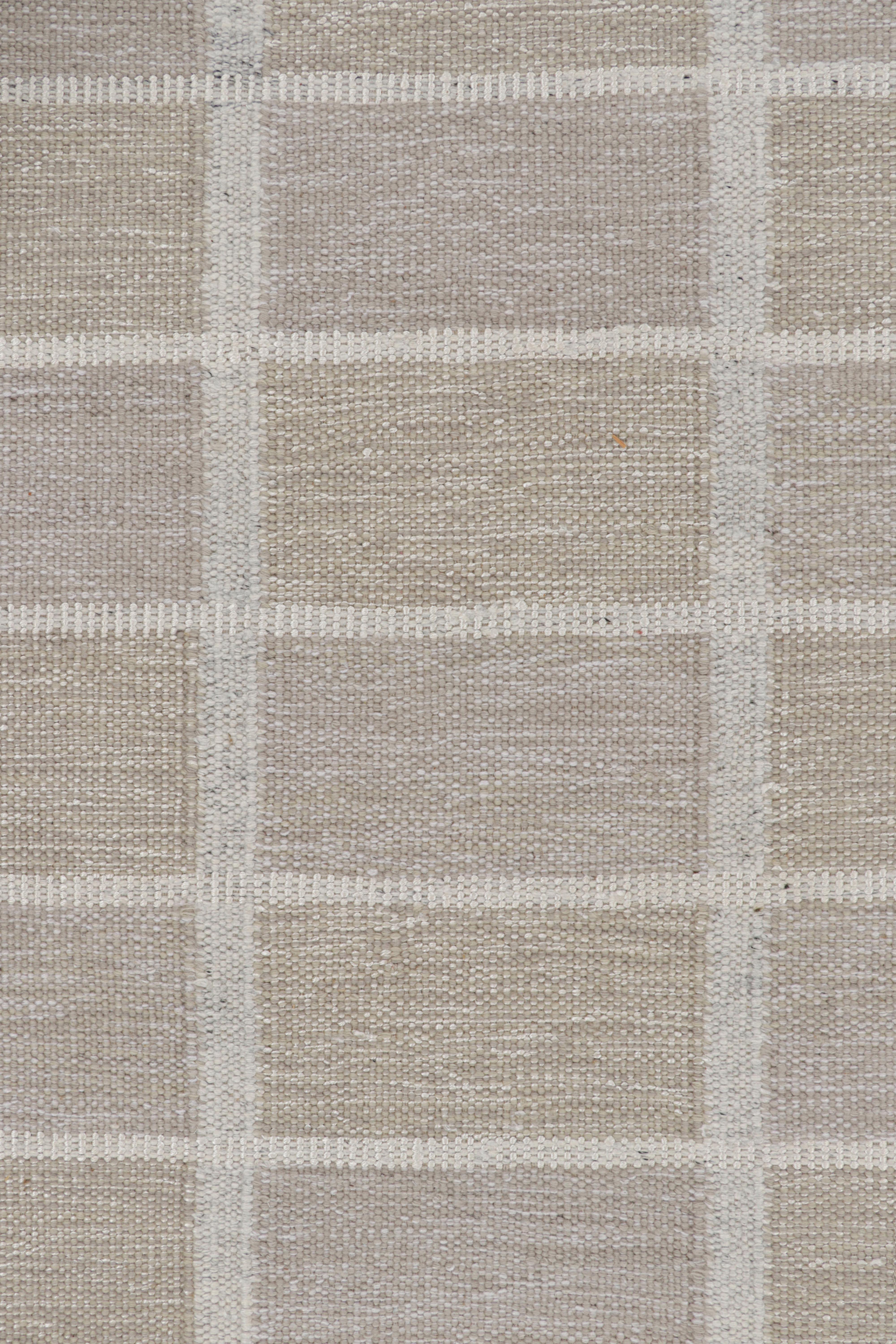 Modern Rug & Kilim’s Scandinavian Style Rug in Gray and White with Geometric Patterns For Sale