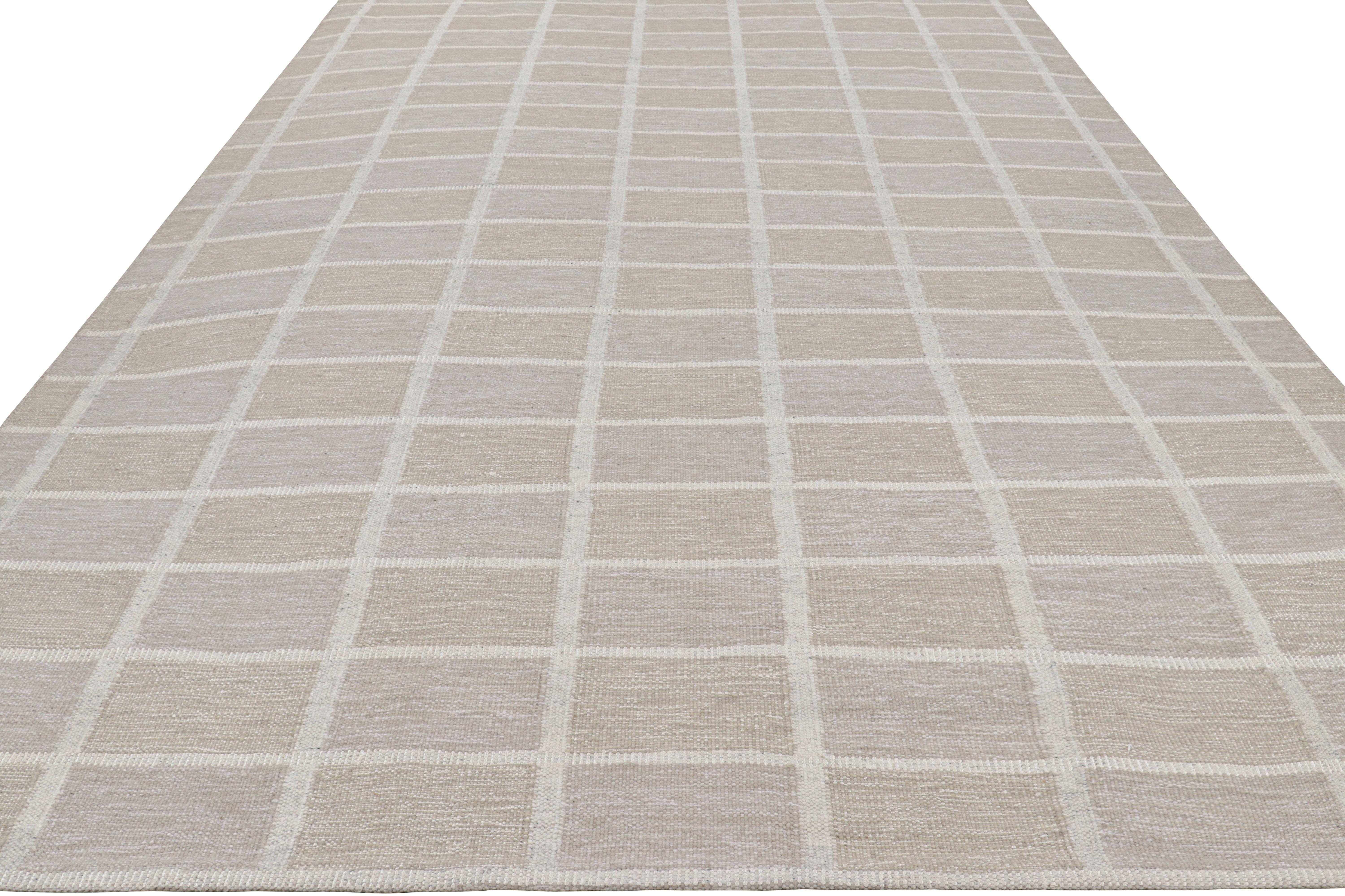 Rug & Kilim's Teppich im skandinavischen Stil in Grau und Weiß mit geometrischen Mustern (Handgewebt) im Angebot