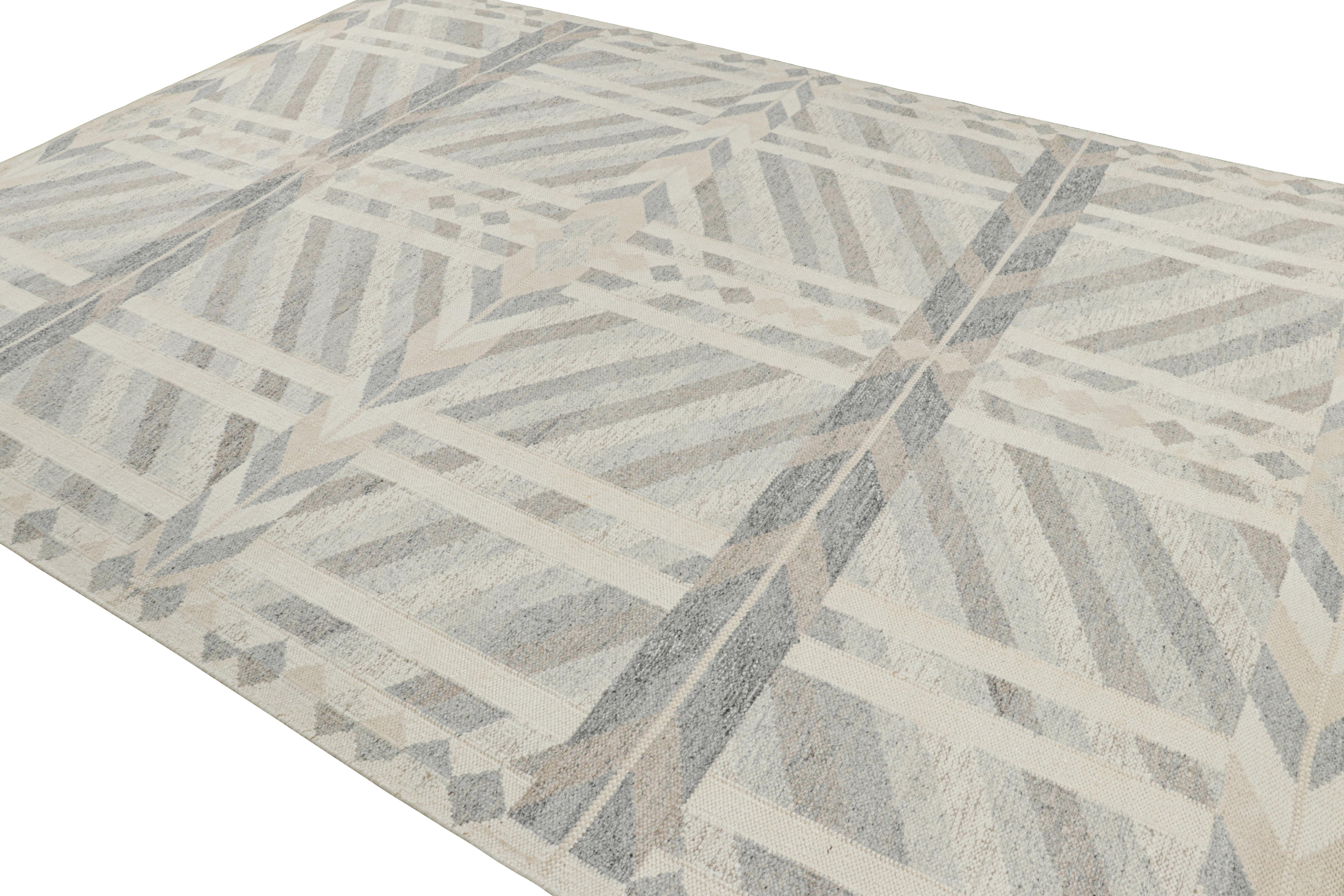 Indian Rug & Kilim’s Scandinavian Style Rug in Gray Beige and White Geometric Patterns For Sale