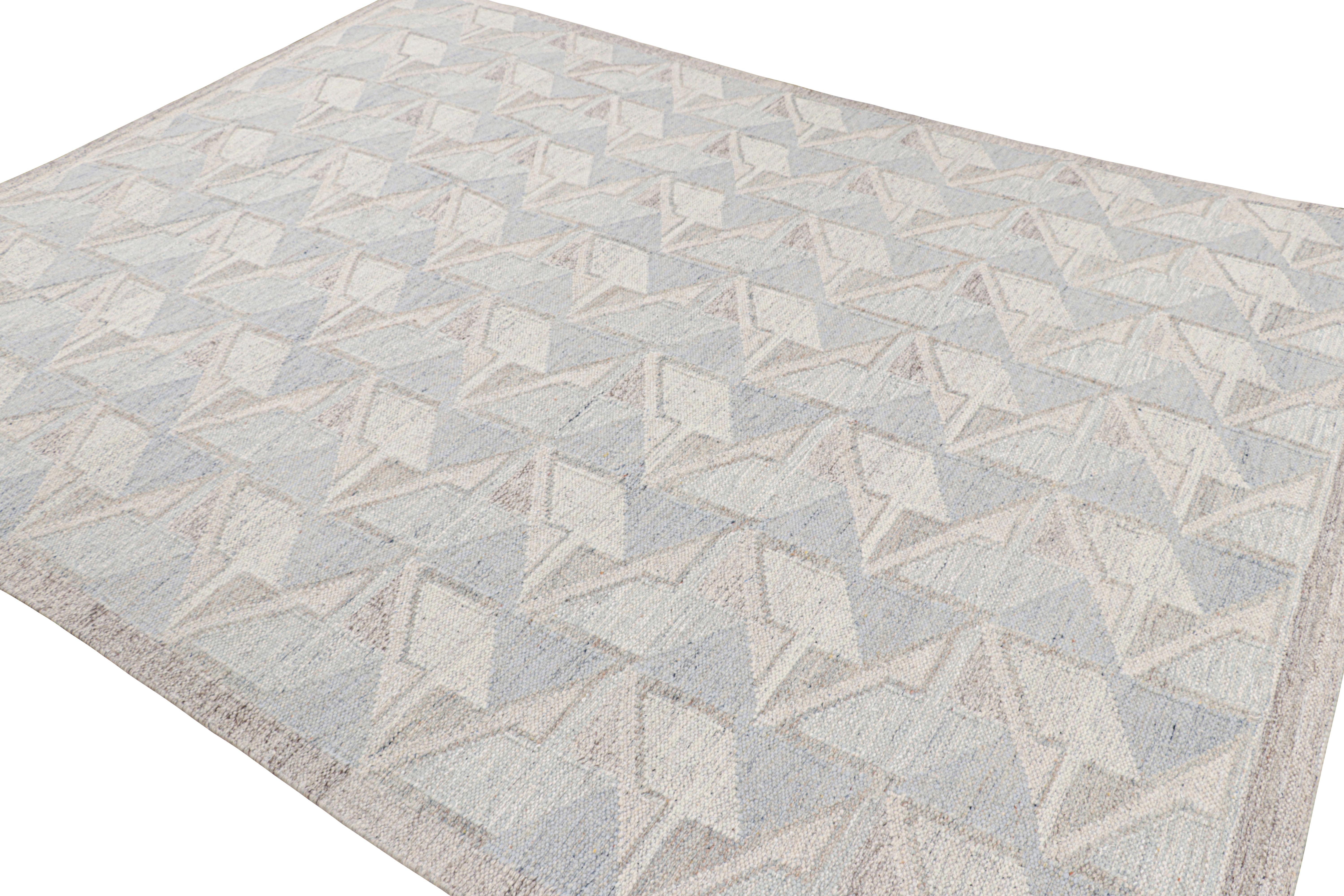Hand-Woven Rug & Kilim’s Scandinavian Style Rug in Gray & Blue with Geometric Patterns For Sale