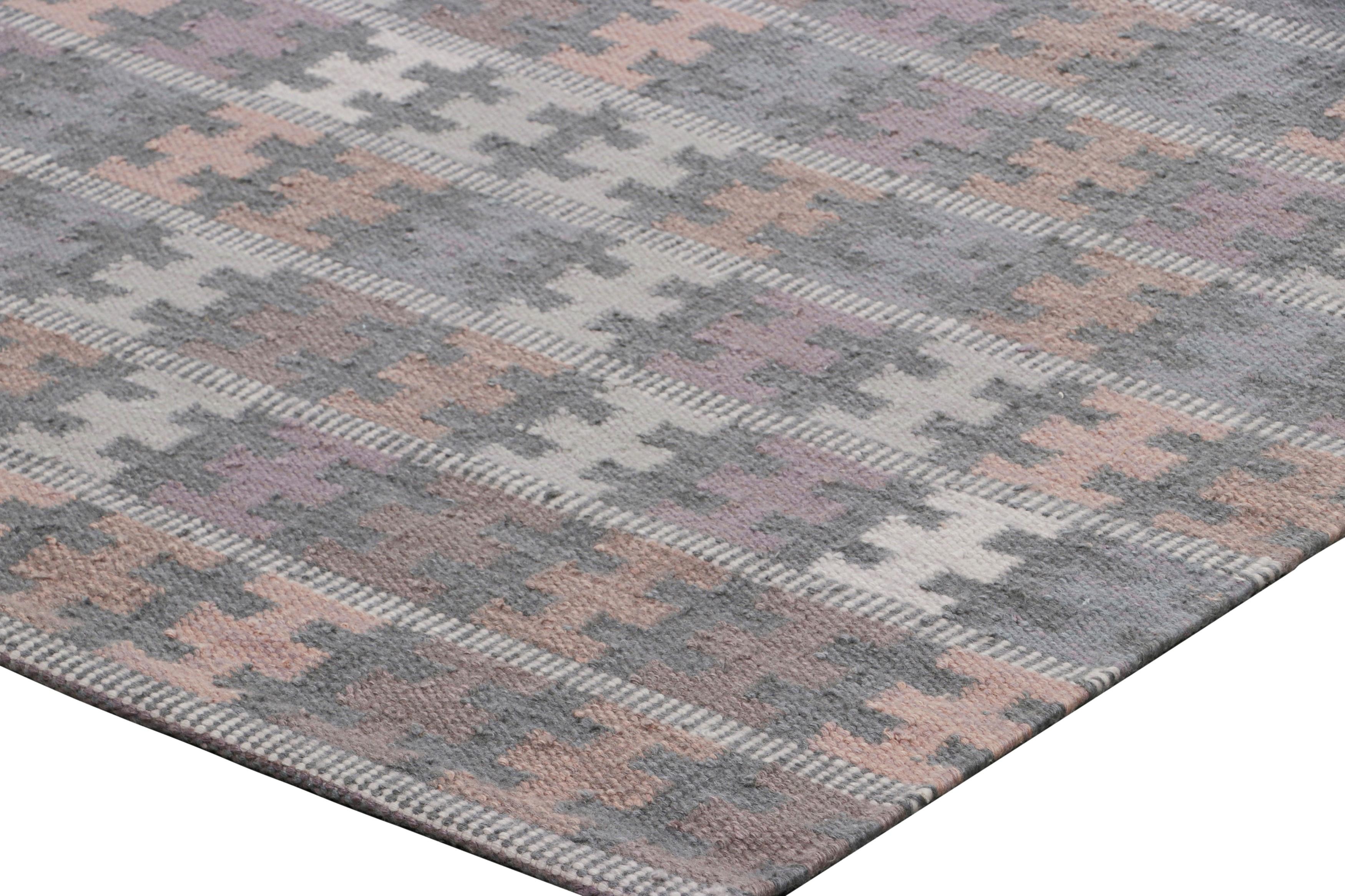 Rug & Kilim’s Scandinavian Style Rug in Gray, Purple and Peach Geometric Pattern In New Condition For Sale In Long Island City, NY