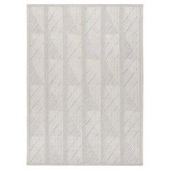 Rug & Kilim's Teppich im skandinavischen Stil in Grau und Weiß mit geometrischen Mustern