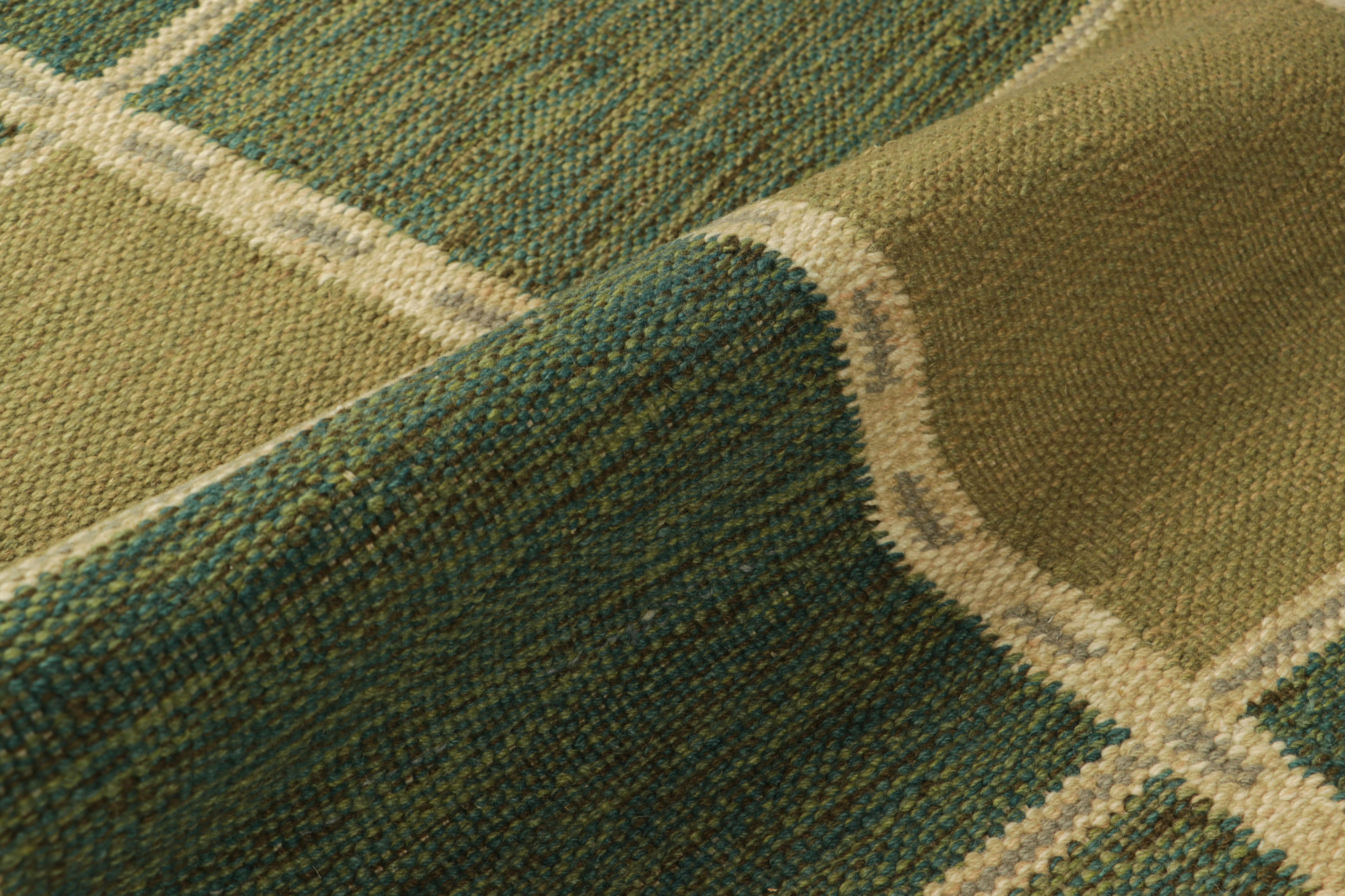 Rug & Kilim’s Scandinavian Style Rug in Green and Beige, with Geometric Patterns In New Condition For Sale In Long Island City, NY