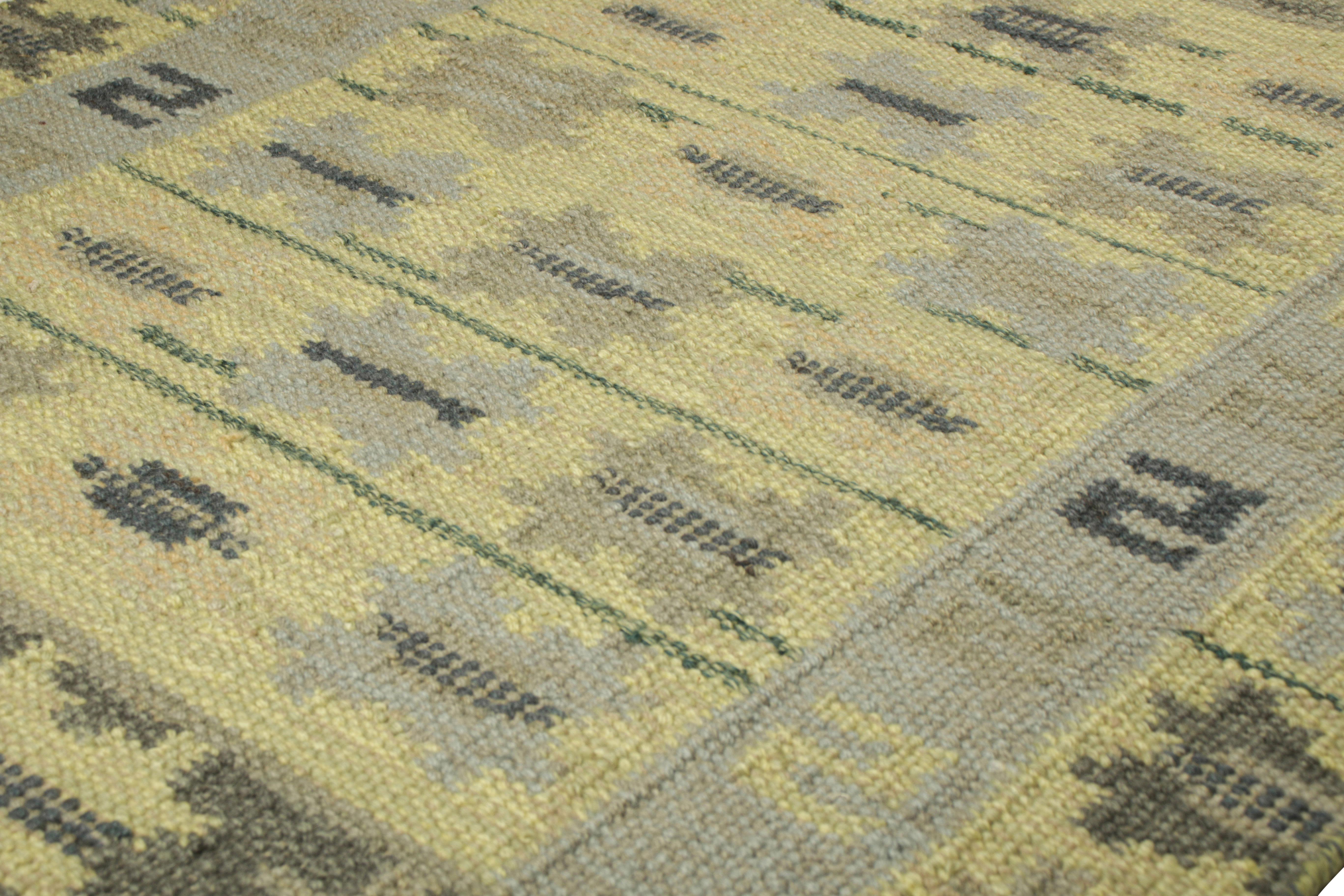 Dieser 3x5 große Akzentteppich im schwedischen Stil gehört zu einer aufregenden neuen Kollektion von Rug & Kilim in Geschenkgröße und ist eine kühne Ergänzung der Scandinavian Collection'S. Das handgewebte Flachgewebe aus Wolle mit ungefärbten