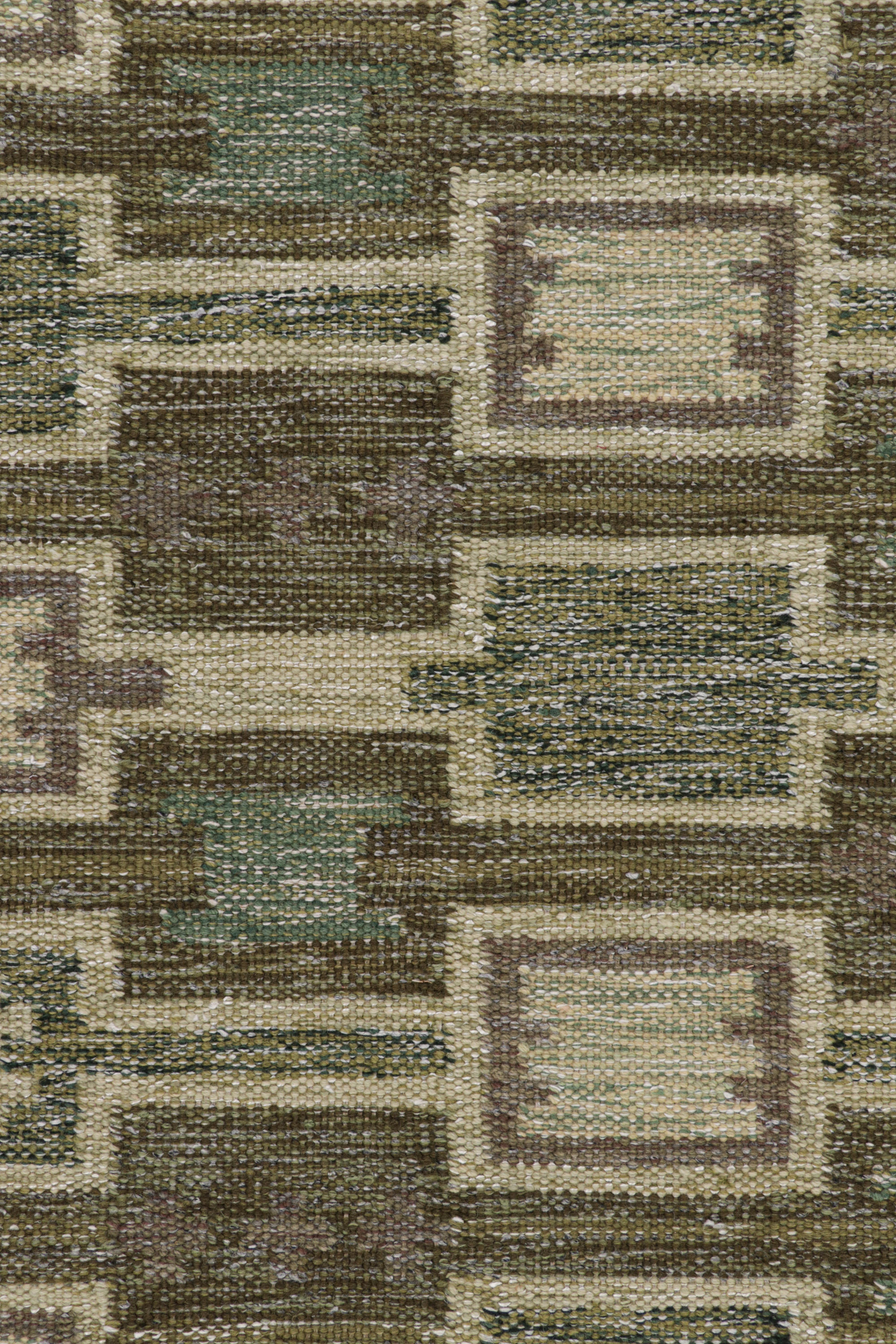 Moderno Rug & Kilim: Tappeto in stile scandinavo in verde e blu con motivi geometrici in vendita
