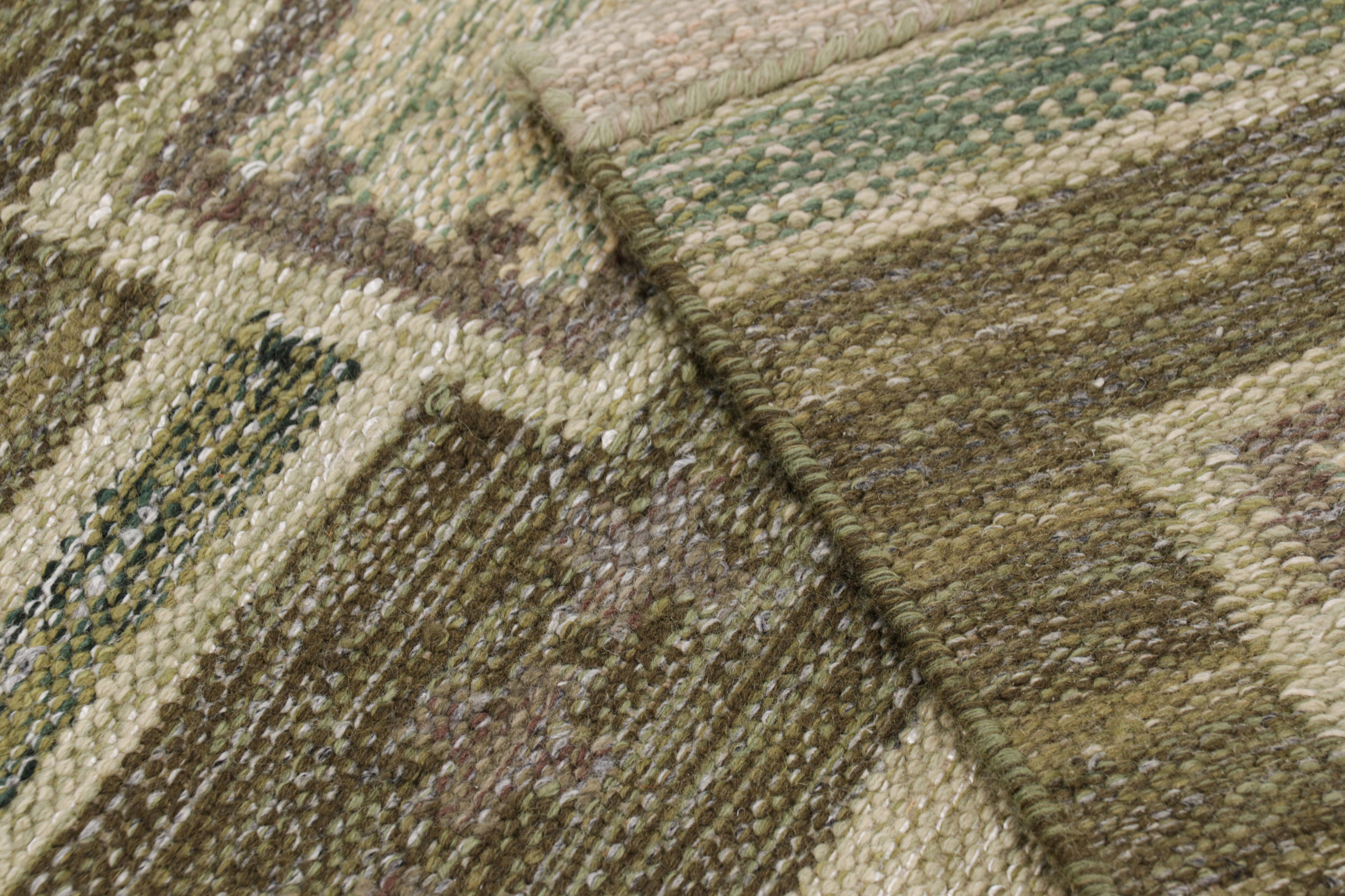 Lana Rug & Kilim: Tappeto in stile scandinavo in verde e blu con motivi geometrici in vendita