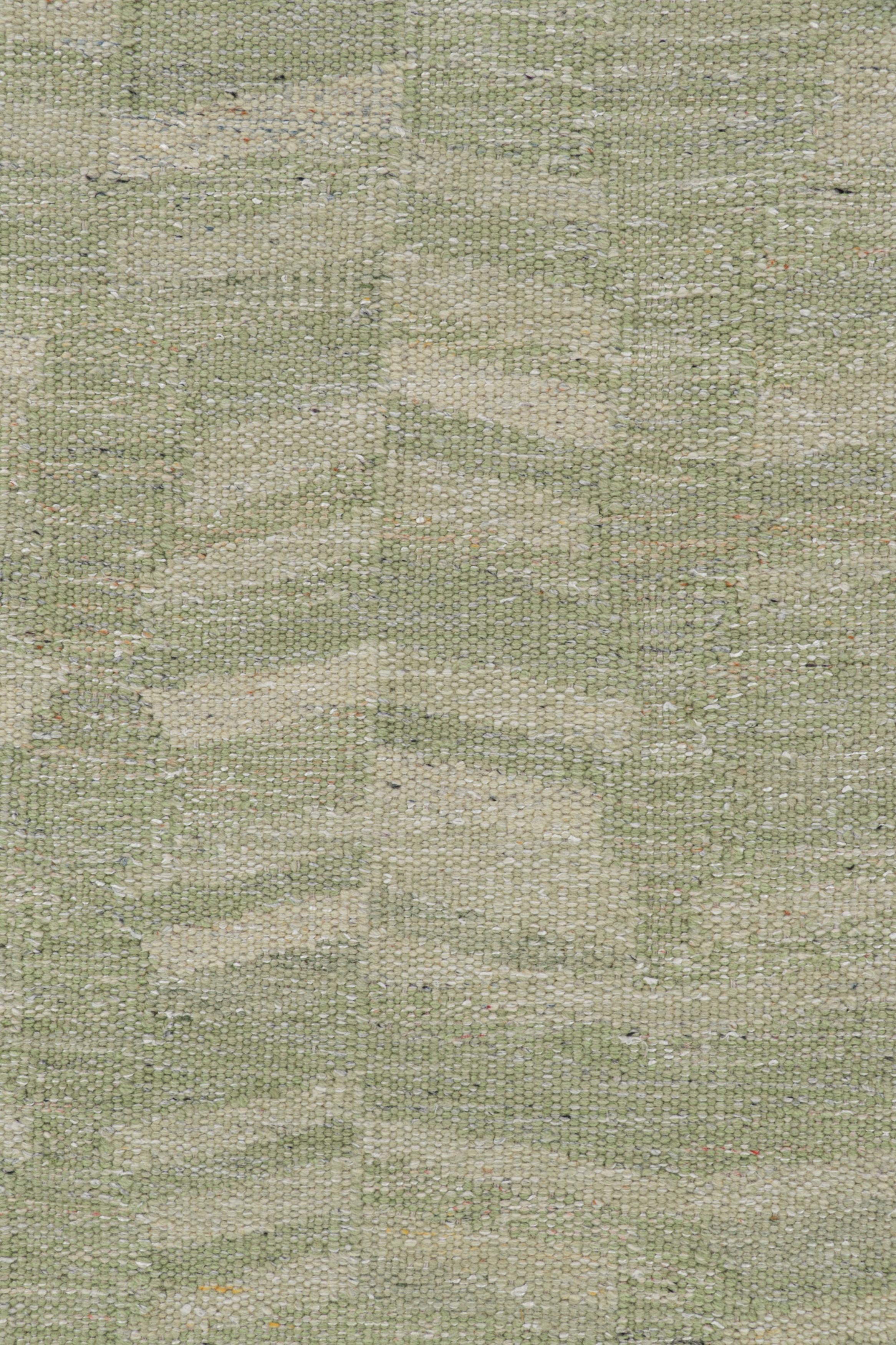 Moderno Tappeto in stile scandinavo di Rug & Kilim in verde e crema, con motivi geometrici in vendita