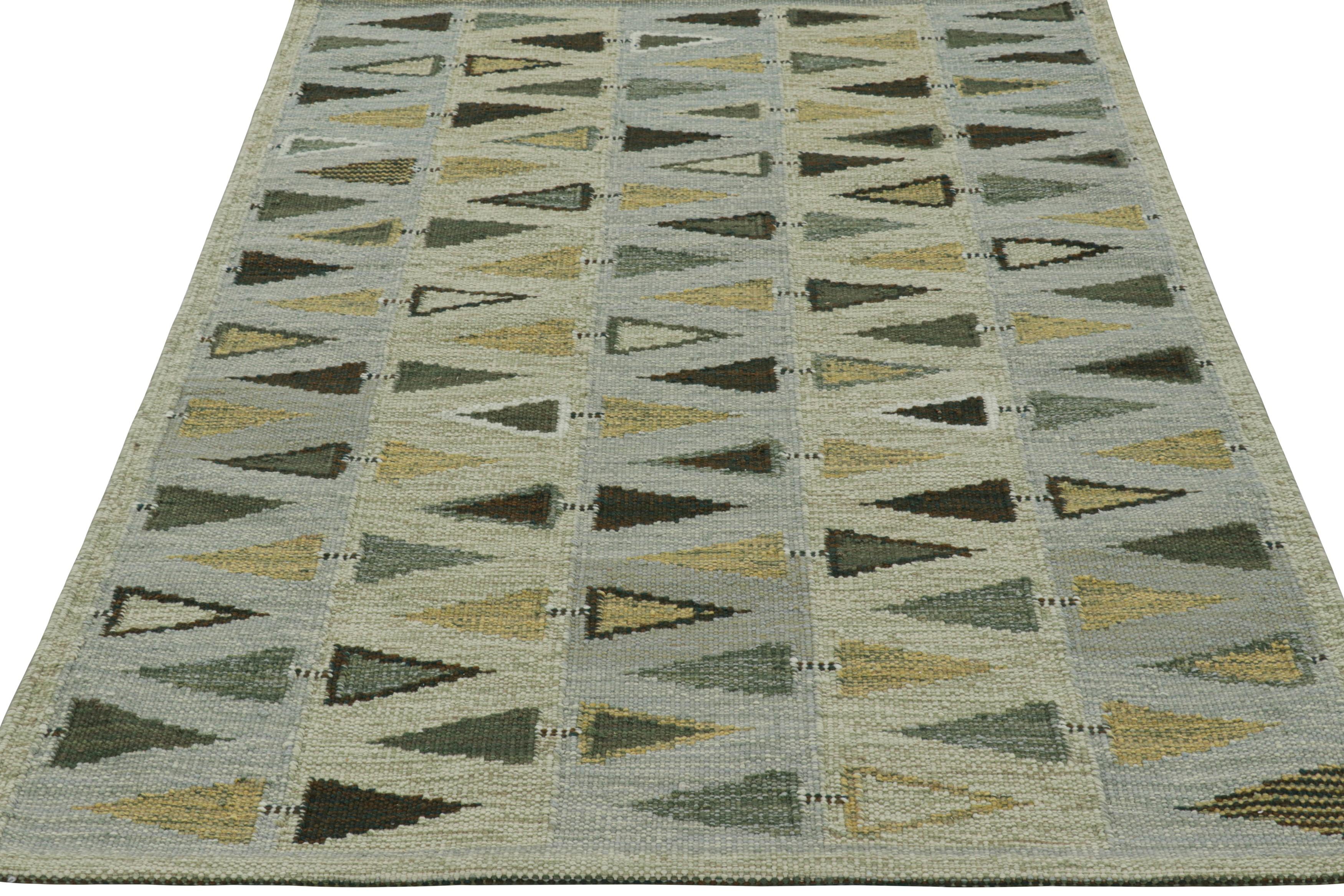 Alfombra de estilo escandinavo Rug & Kilim en estampado geométrico verde, beige y azul Tejido a mano en venta