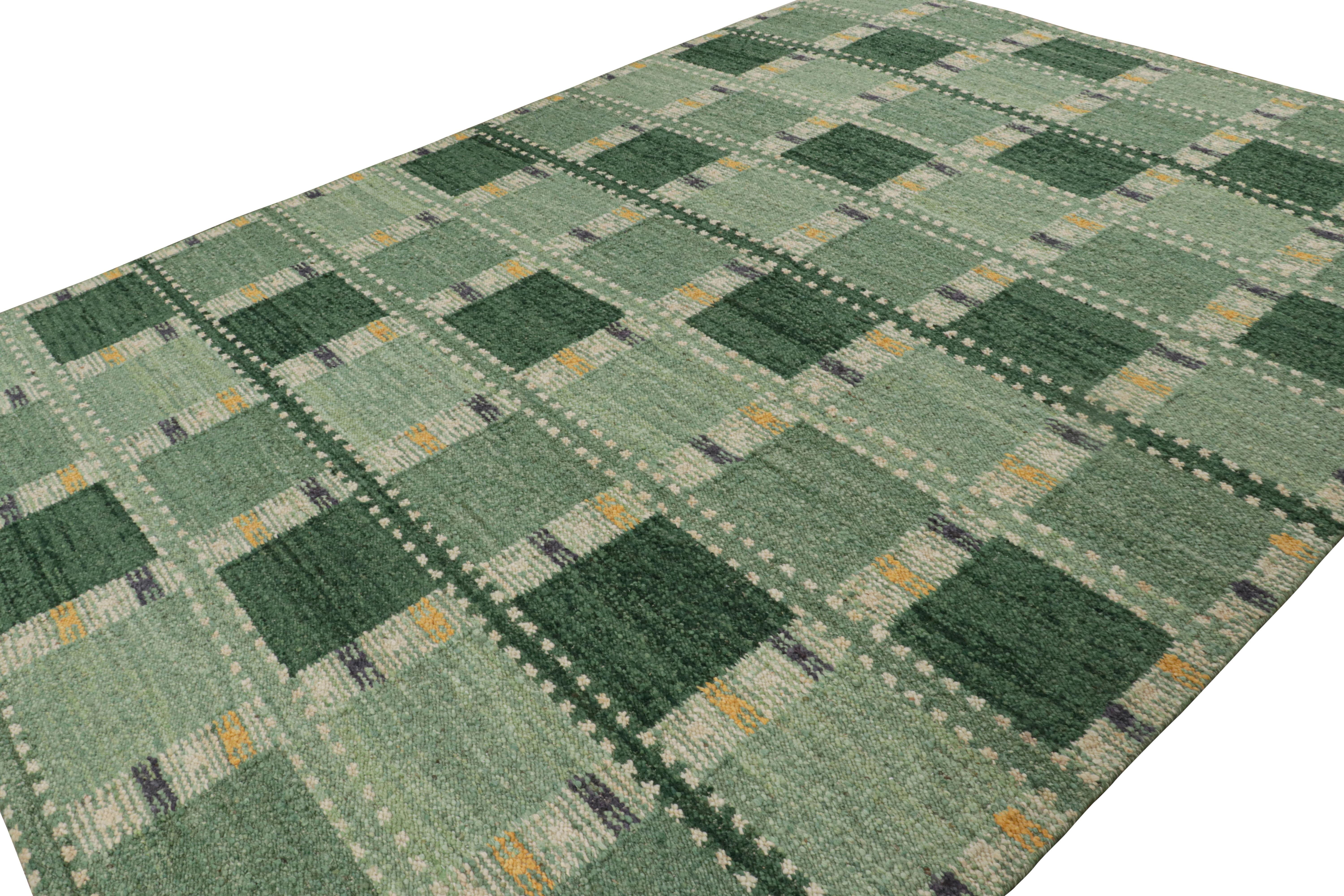 Indien Tapis de style scandinave de Rug & Kilim dans les tons verts, avec des motifs géométriques en vente