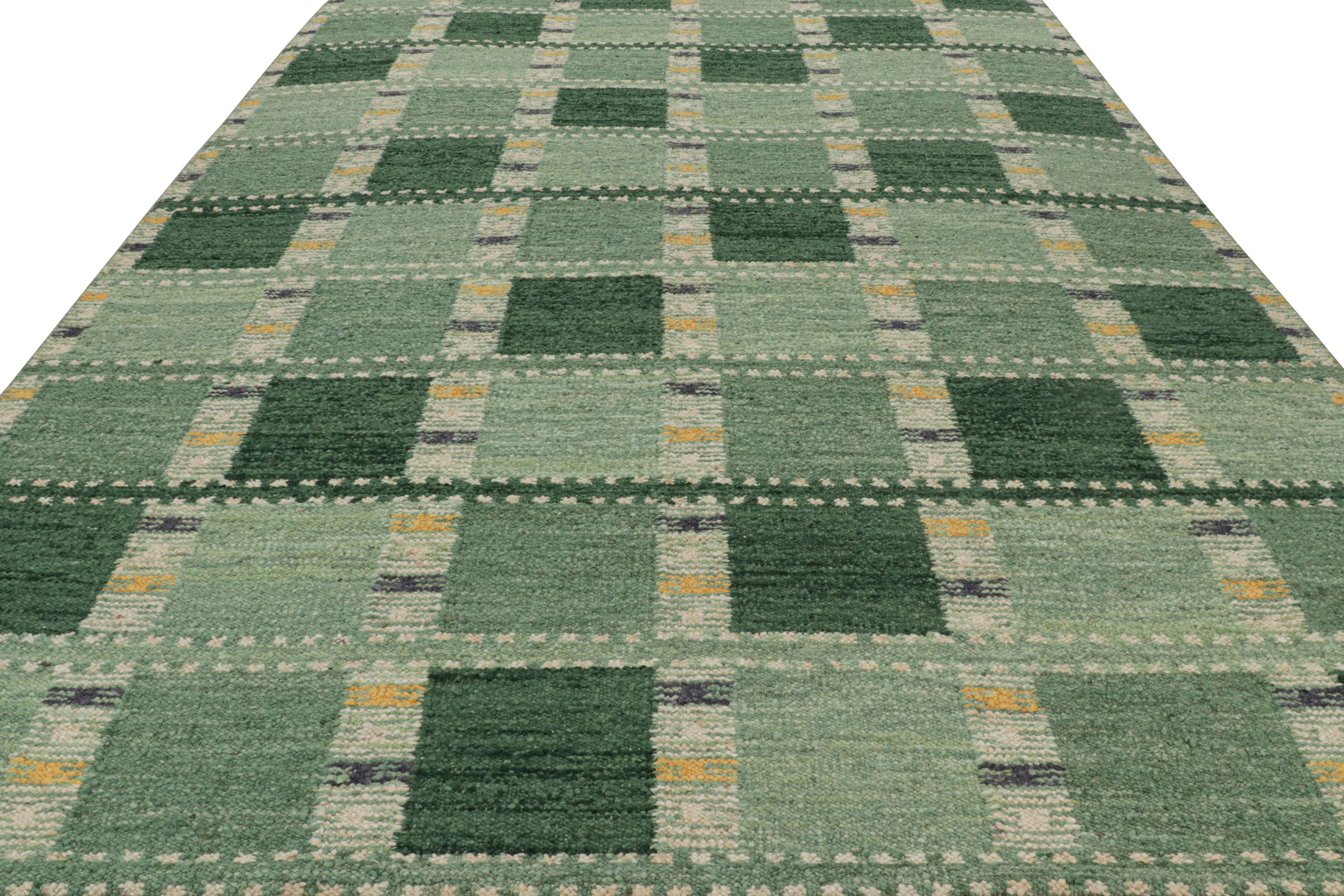 Tissé à la main Tapis de style scandinave de Rug & Kilim dans les tons verts, avec des motifs géométriques en vente