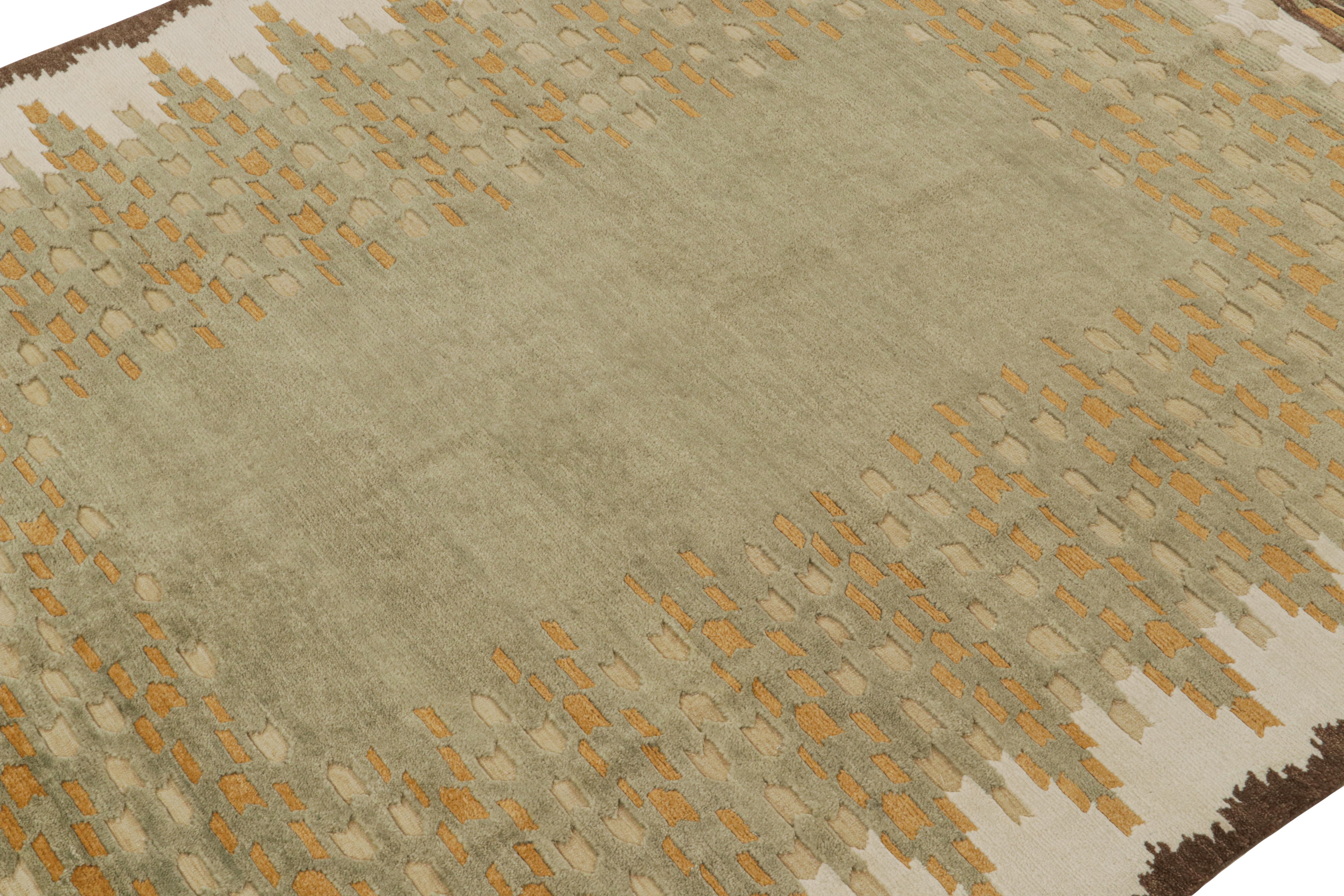 Rug & Kilim's Teppich im skandinavischen Stil in Grün mit geometrischen Mustern (Indisch) im Angebot