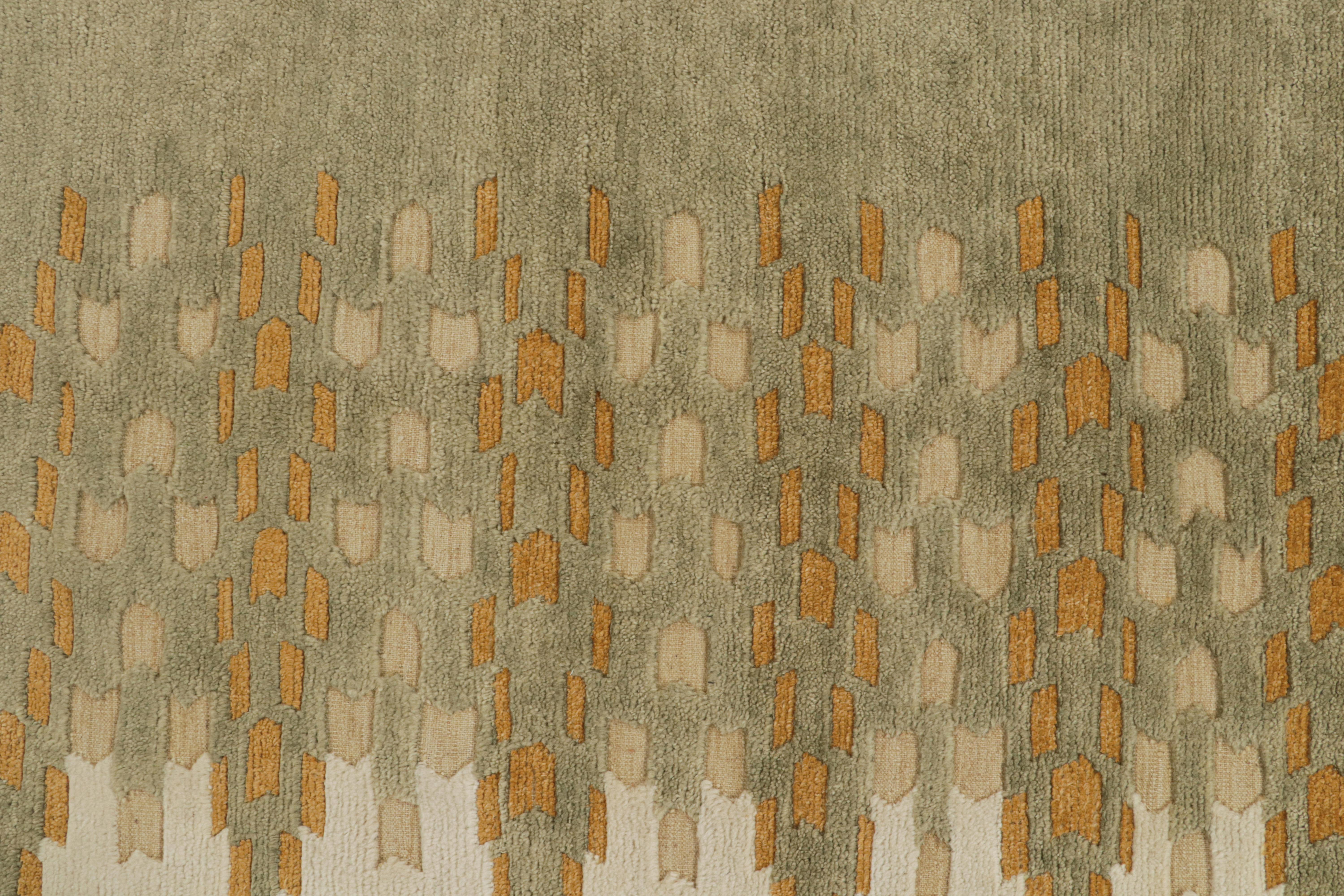 Rug & Kilim's Teppich im skandinavischen Stil in Grün mit geometrischen Mustern im Zustand „Neu“ im Angebot in Long Island City, NY