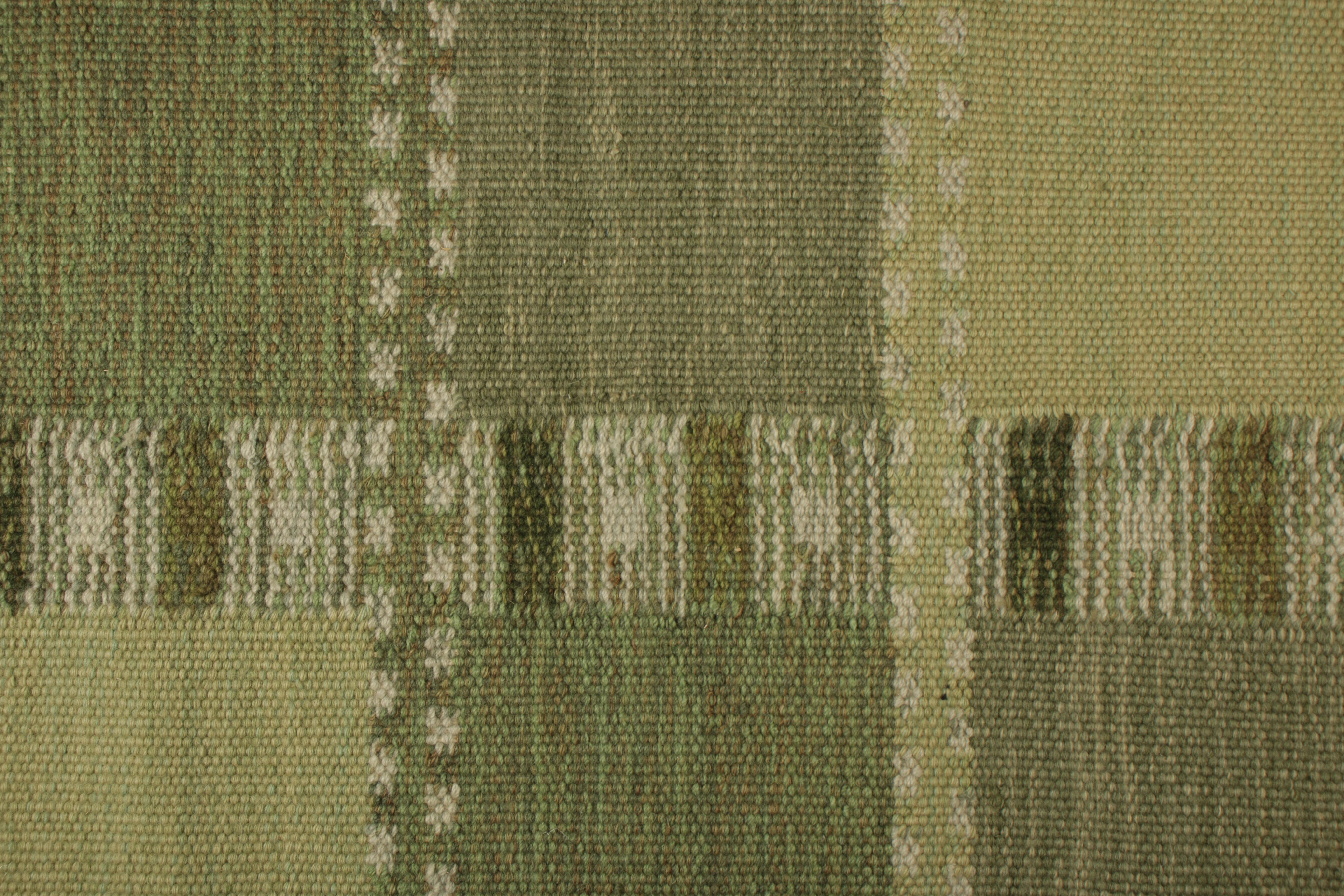 Rug & Kilim’s Scandinavian Style Rug in Green, with Geometric Patterns In New Condition For Sale In Long Island City, NY