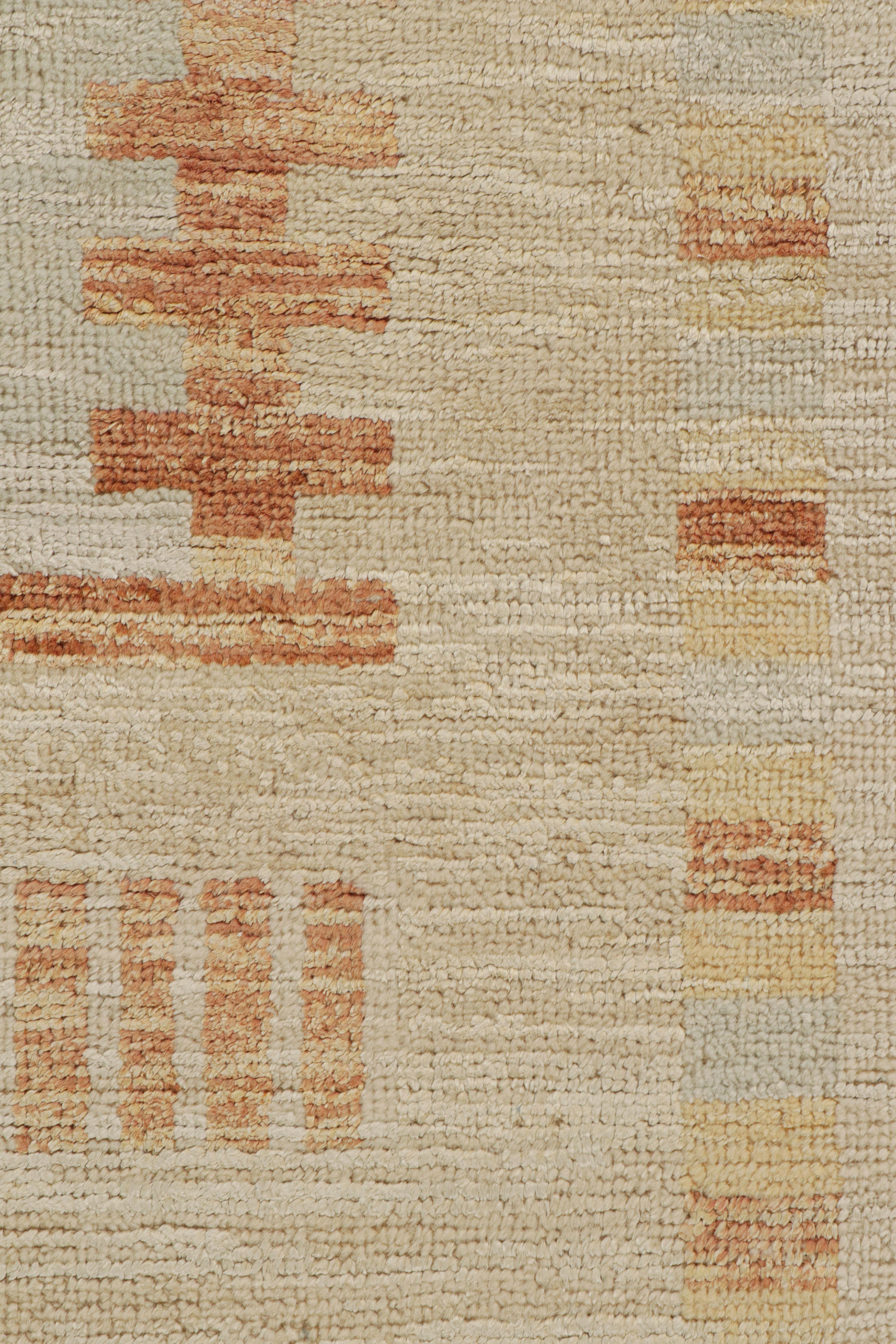 Rug & Kilim’s Scandinavian Style Rug in Ivory and Beige, with Geometric Pattern In condizioni Nuovo in vendita a Long Island City, NY