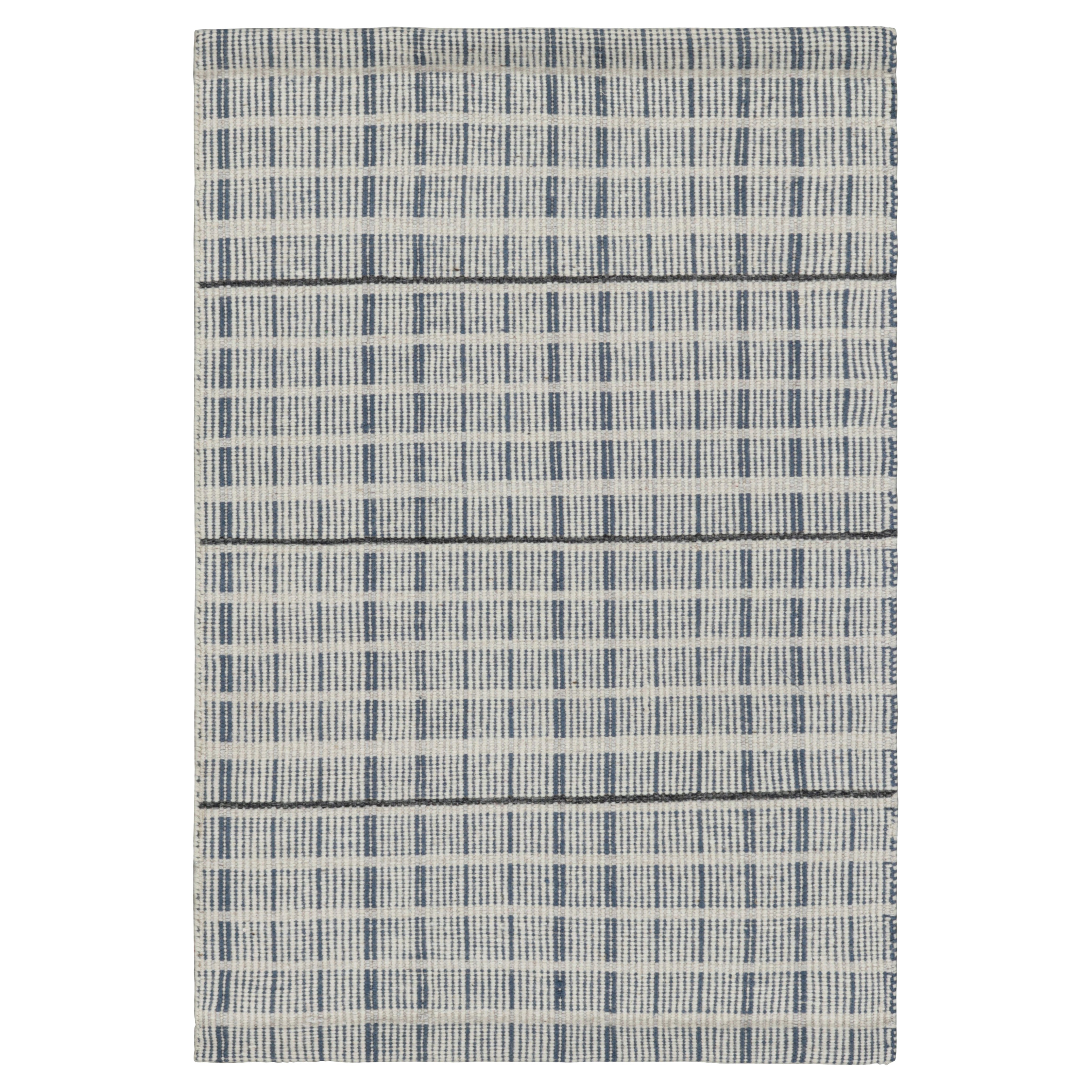 Rug
Kilim
s Teppich im skandinavischen Stil in Hellgrau, Blau mit geometrischen Streifen