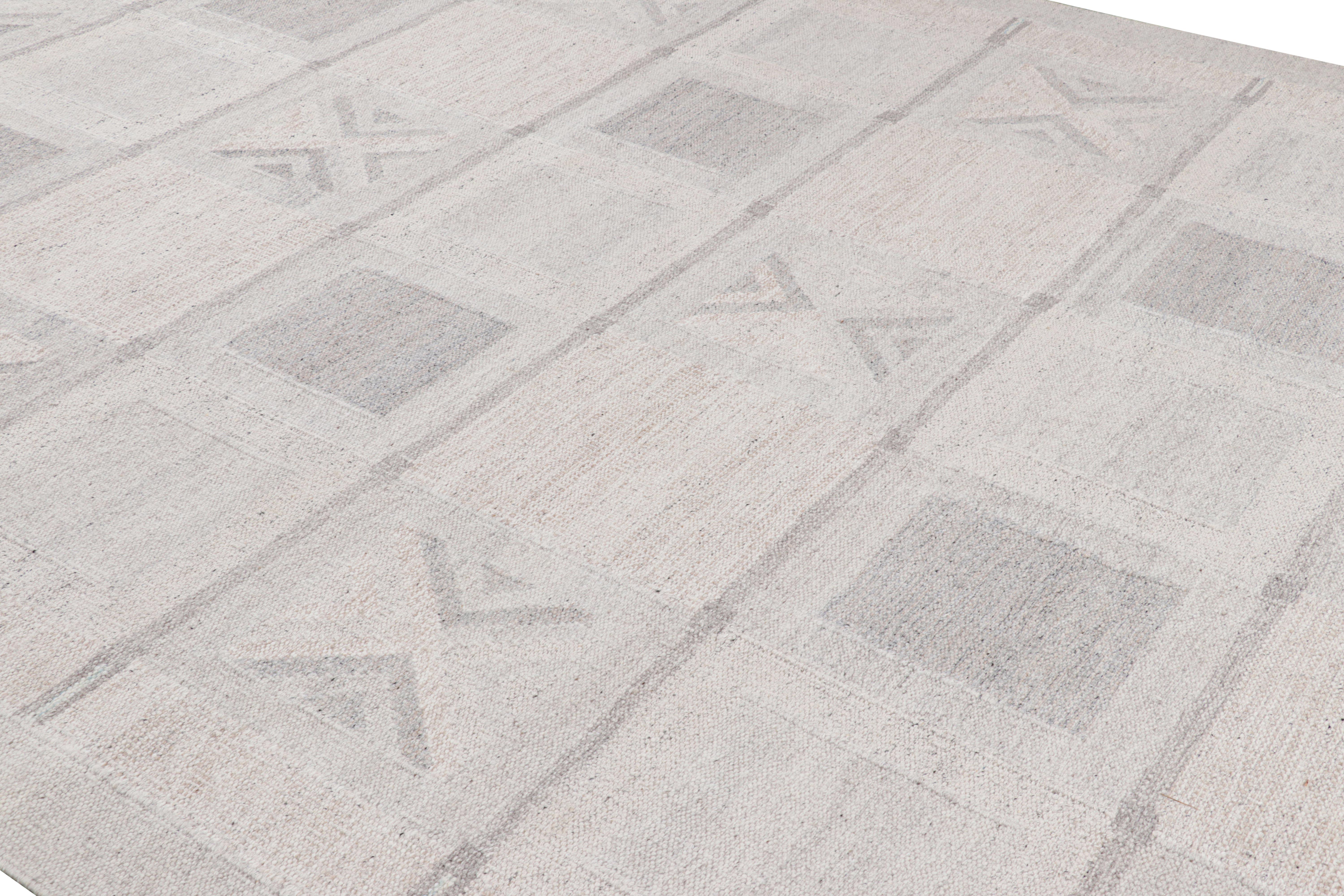 Dieser 10x14 große skandinavische Kelim aus unserer berühmten Flachgewebe-Textur der gleichnamigen, preisgekrönten Collection'S ist aus Wolle handgewebt und vereint die Finesse schwedischer Ästhetik mit einem geschickten geometrischen Muster.

Über