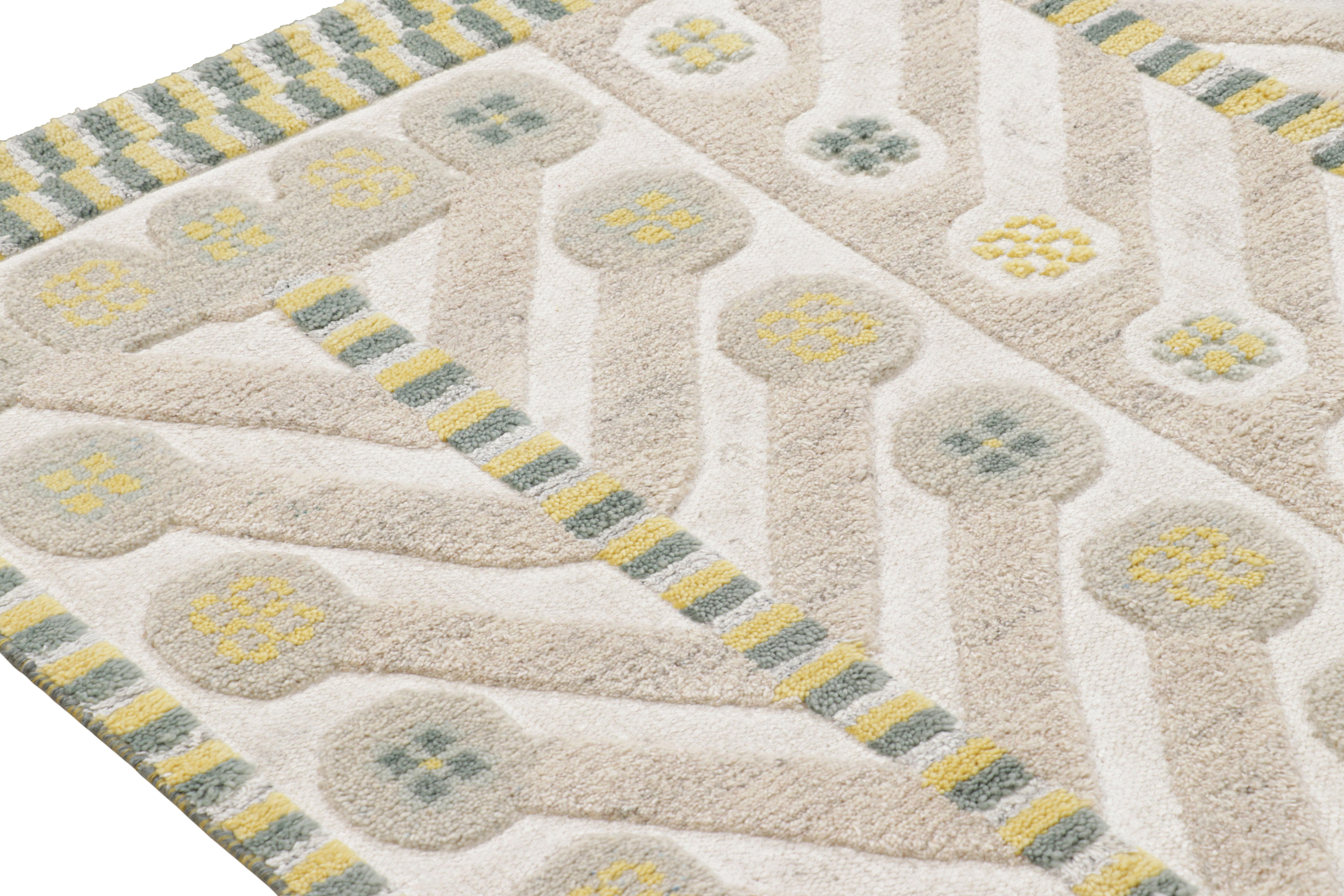 Scandinavo moderno Rug & Kilim è un tappeto in stile scandinavo con motivi geometrici in bianco e beige. in vendita