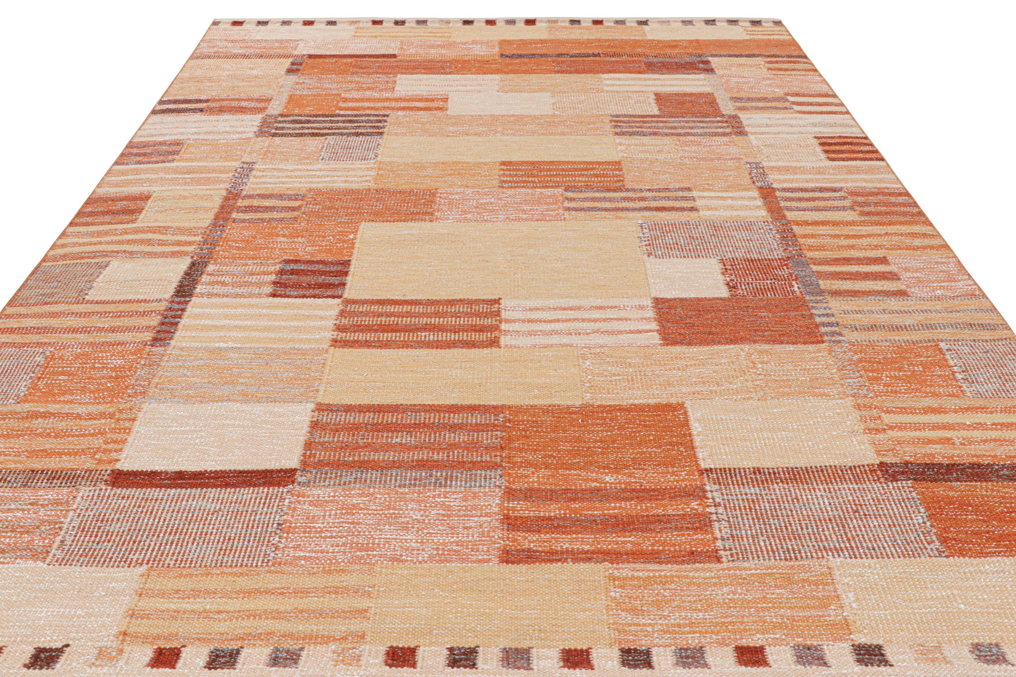 Indiano Rug & Kilim: tappeto in stile scandinavo in arancione e rosa con motivi geometrici in vendita