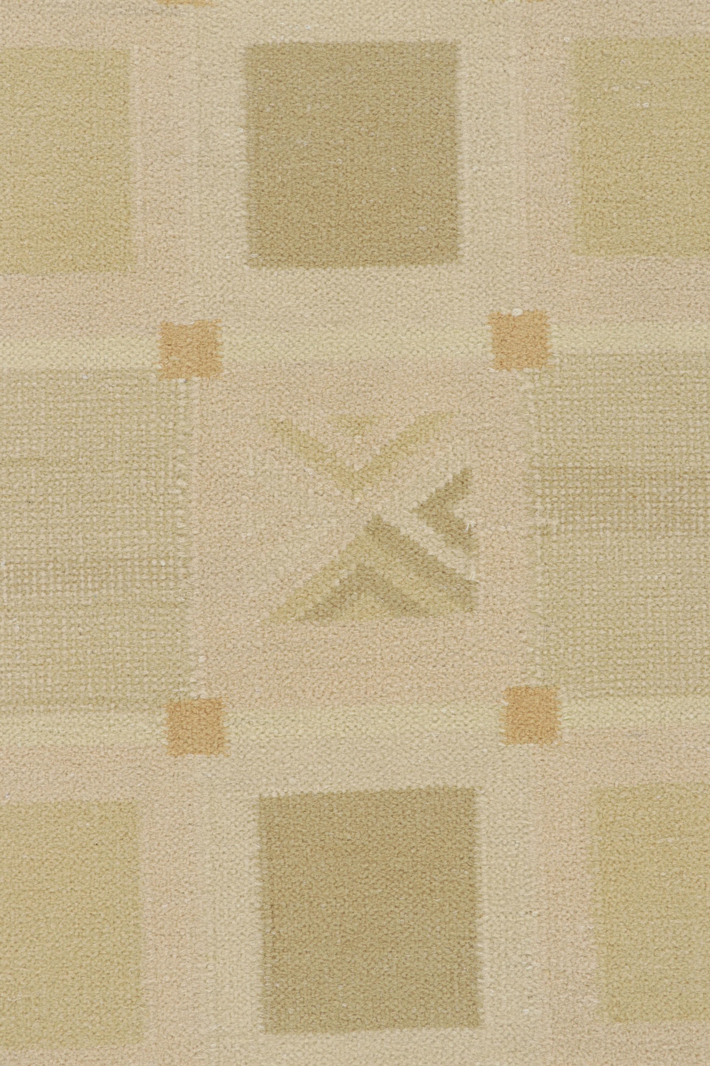 Rug & Kilim’s Scandinavian Style Rug in Pink and Cream with Geometric Patterns In New Condition For Sale In Long Island City, NY