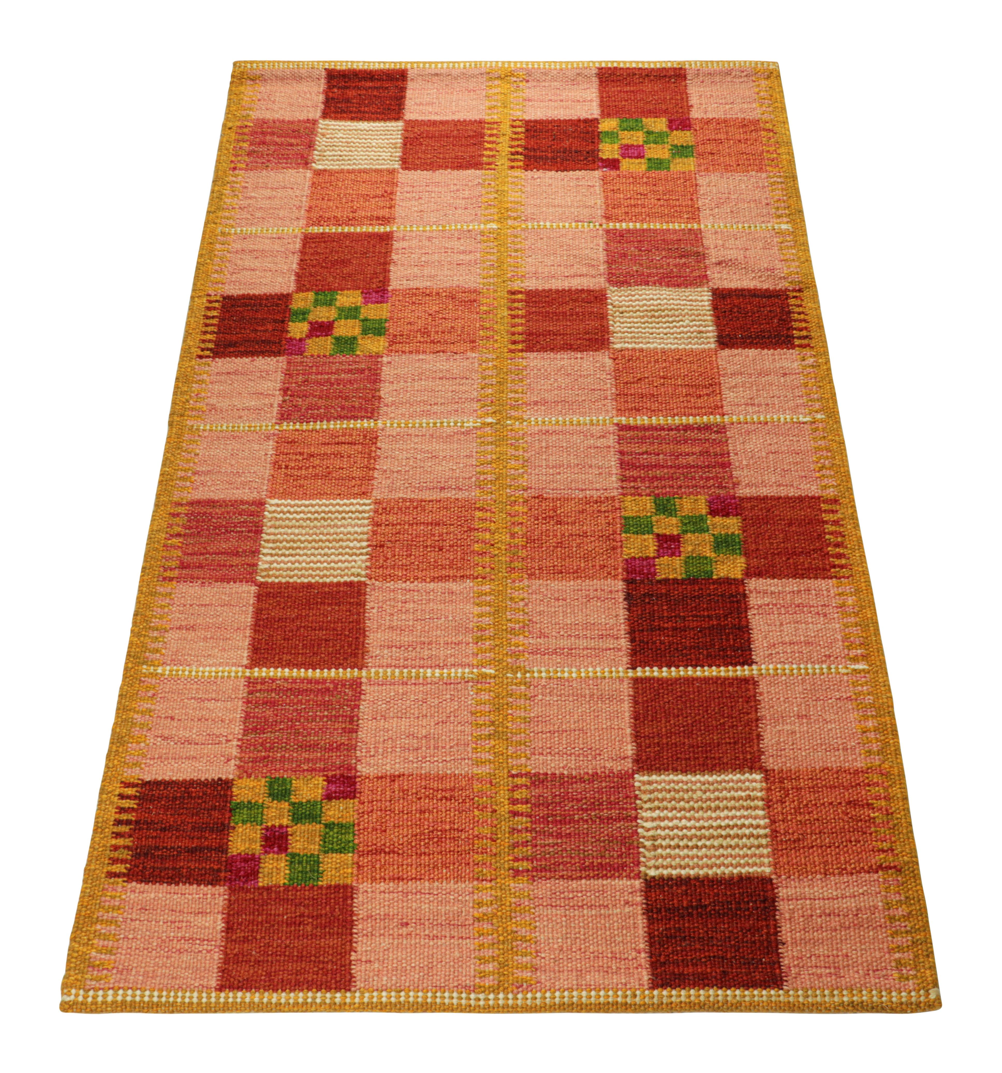 Indien Tapis de style scandinave rose à motif géométrique coloré de Rug & Kilim en vente