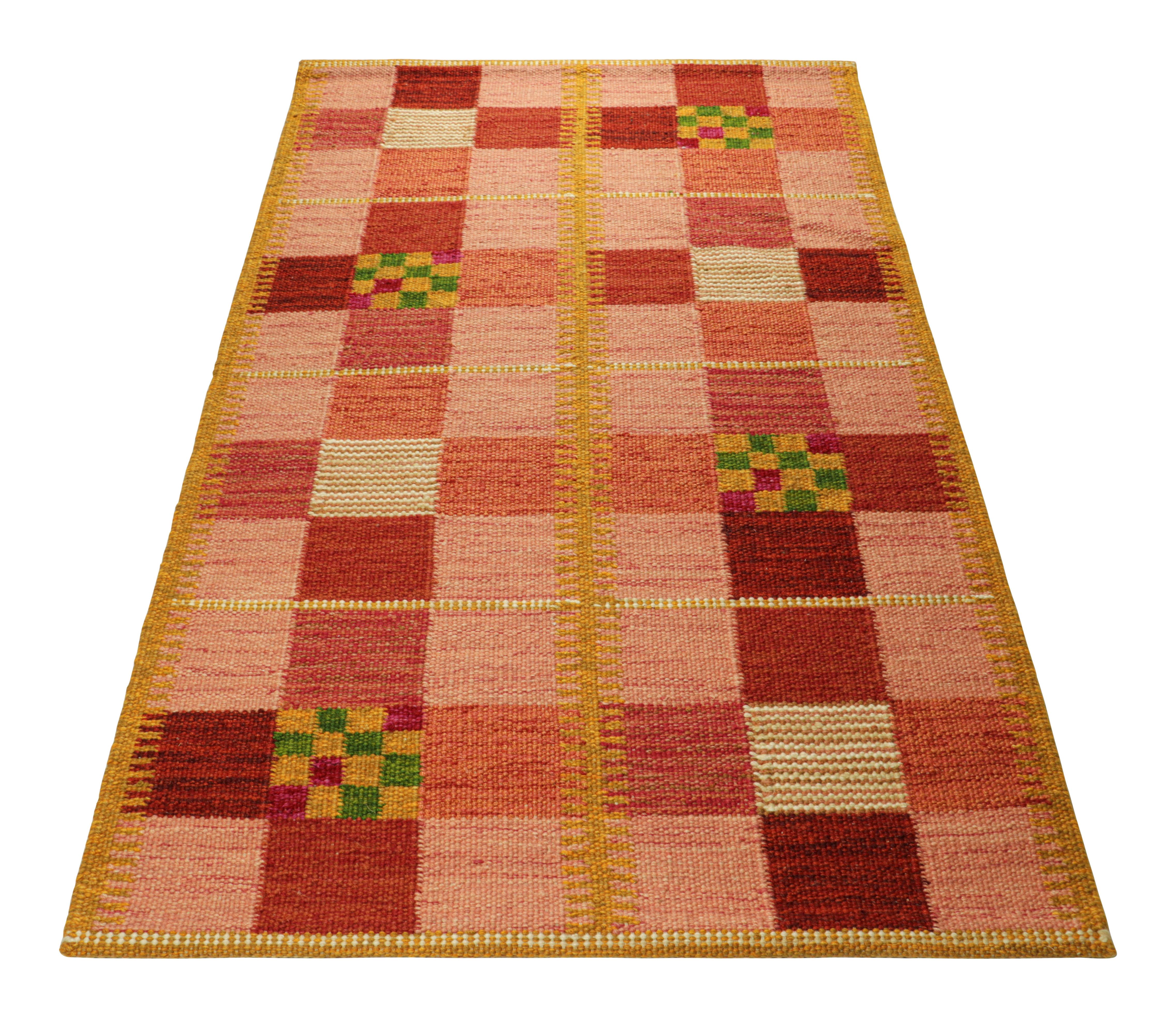 Tissé à la main Tapis de style scandinave rose à motif géométrique coloré de Rug & Kilim en vente