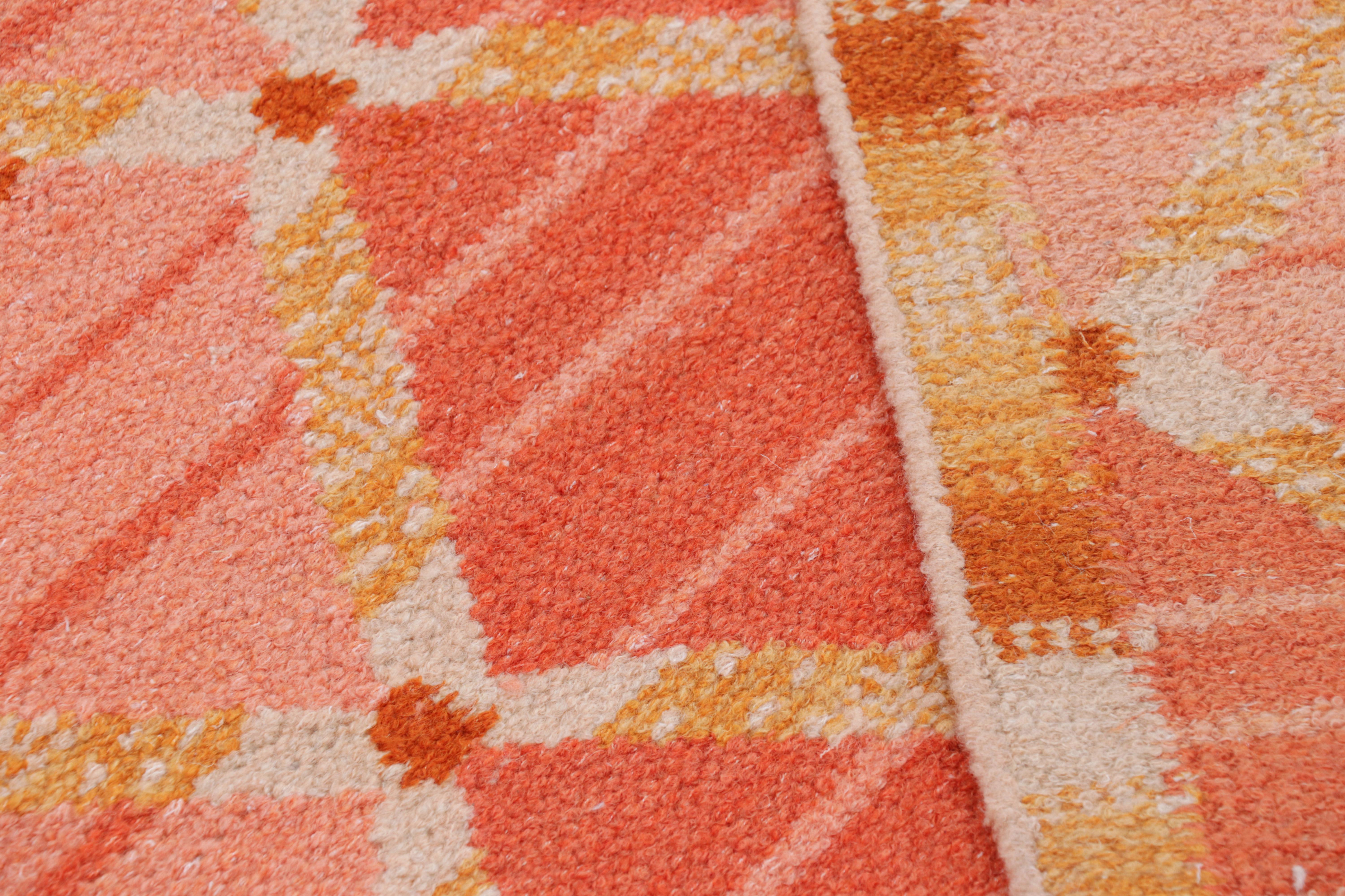 XXIe siècle et contemporain Rug & Kilim's Scandinavian Style Rug in Pink with Geometric Diamond Patterns (tapis de style scandinave en rose avec des motifs géométriques en forme de diamant) en vente