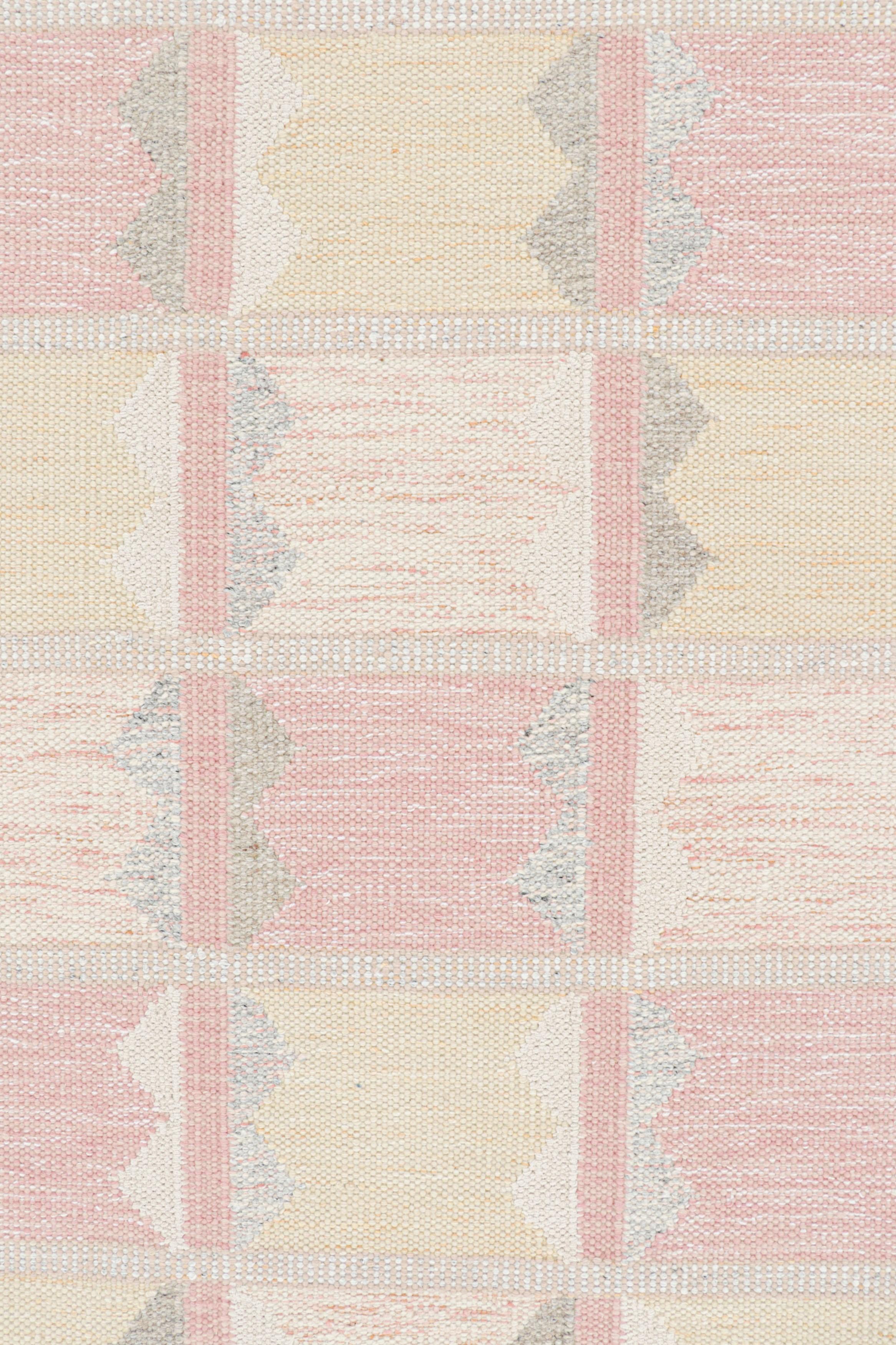 Rug & Kilim’s Scandinavian Style Rug in Pink with Geometric Patterns In New Condition For Sale In Long Island City, NY