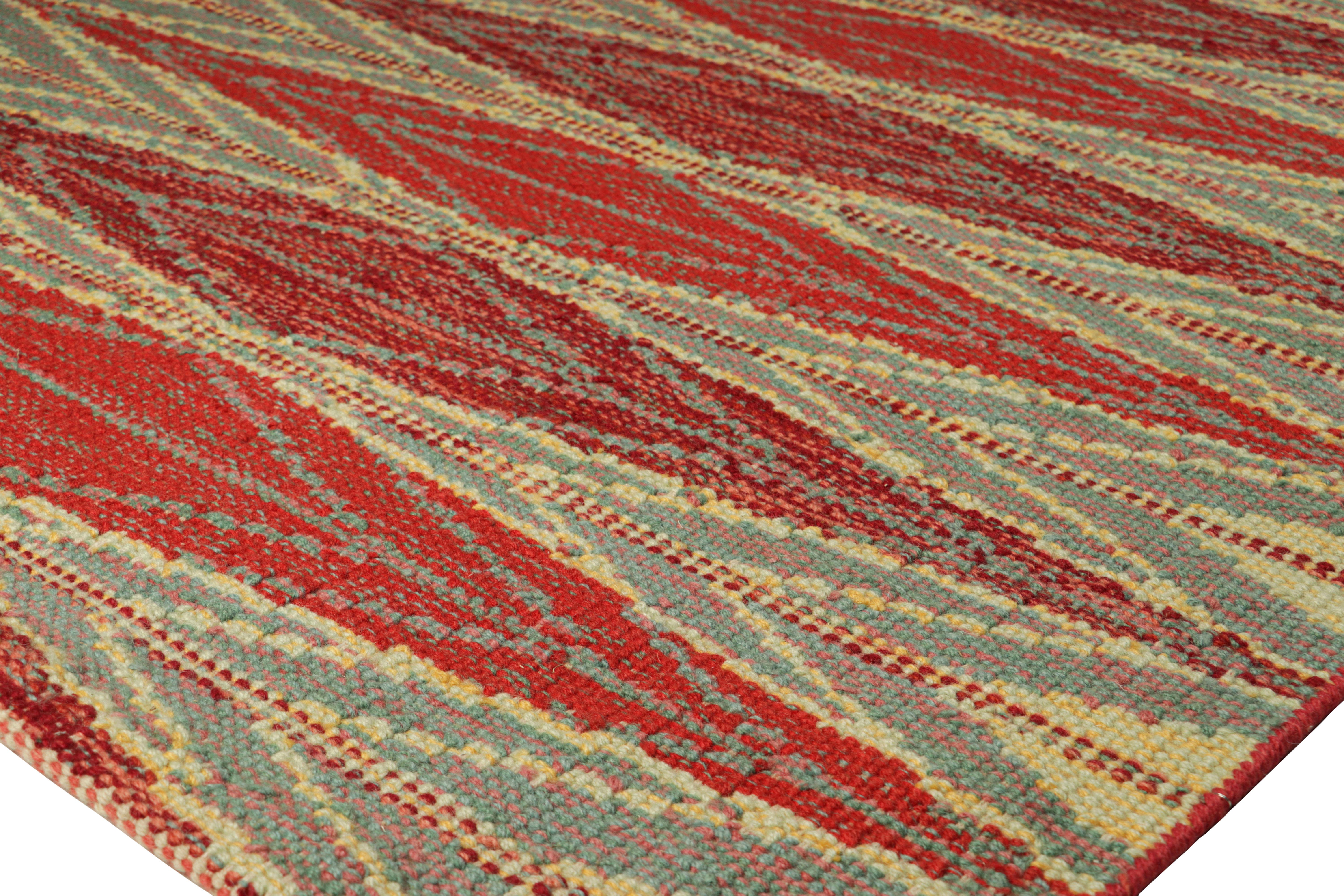 Moderno Tappeto in stile scandinavo Rug & Kilim in rosso e blu con motivi geometrici dorati in vendita