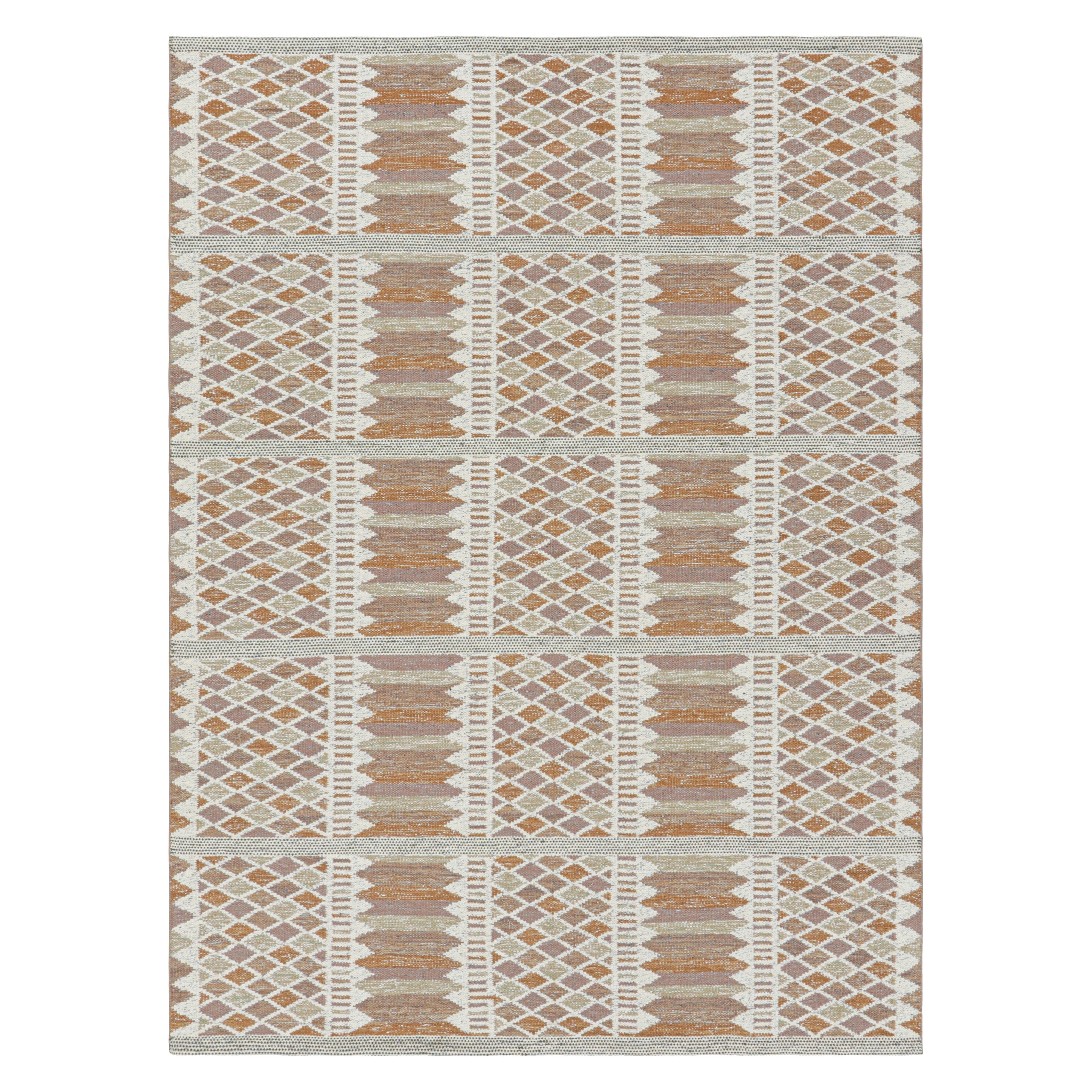 Rug & Kilim's Teppich im skandinavischen Stil mit geometrischen Mustern in Rost, Weiß und Mauve