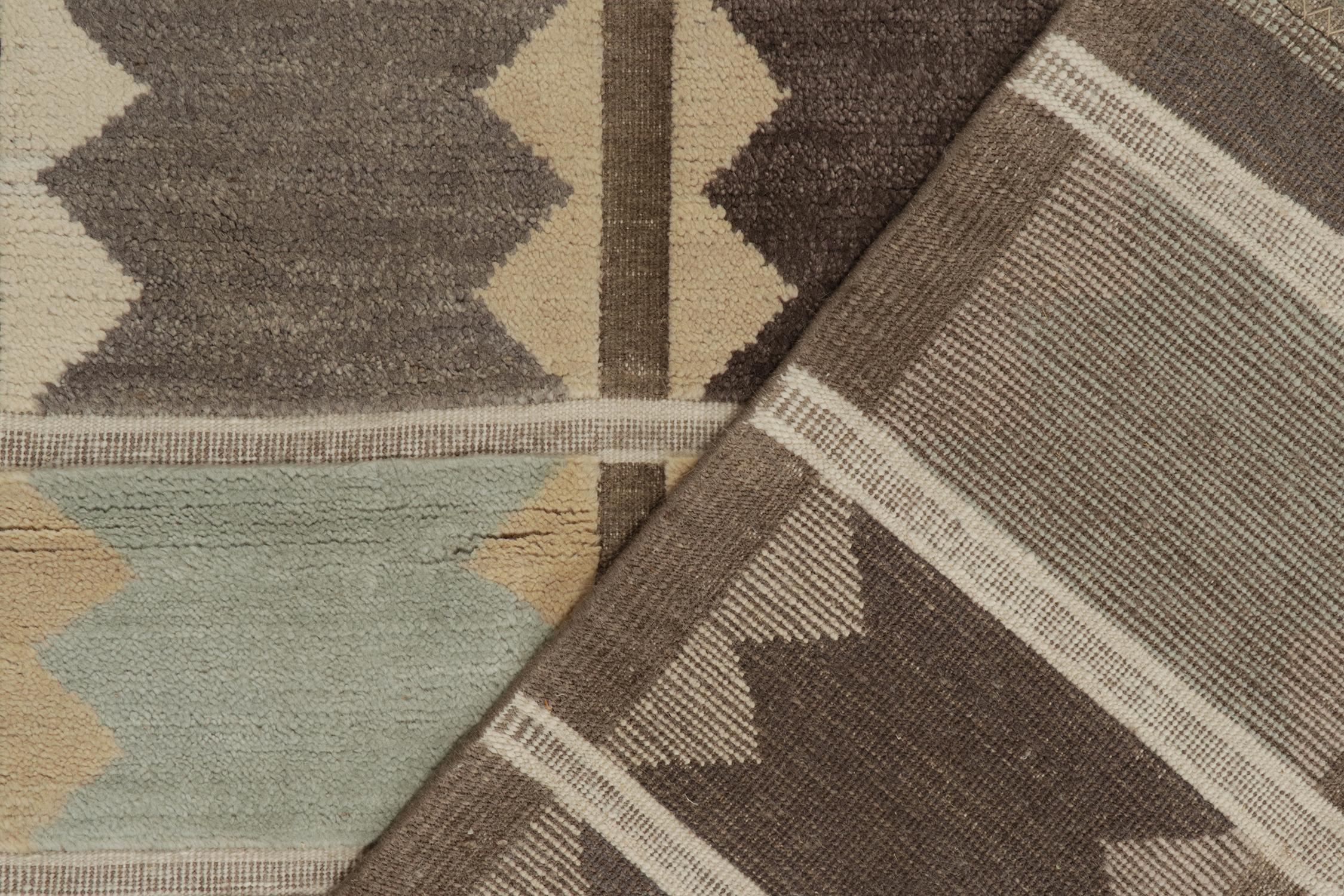 Contemporary Rug & Kilim’s Scandinavian Style Rug in Taupe and Blue Geometric Patterns For Sale